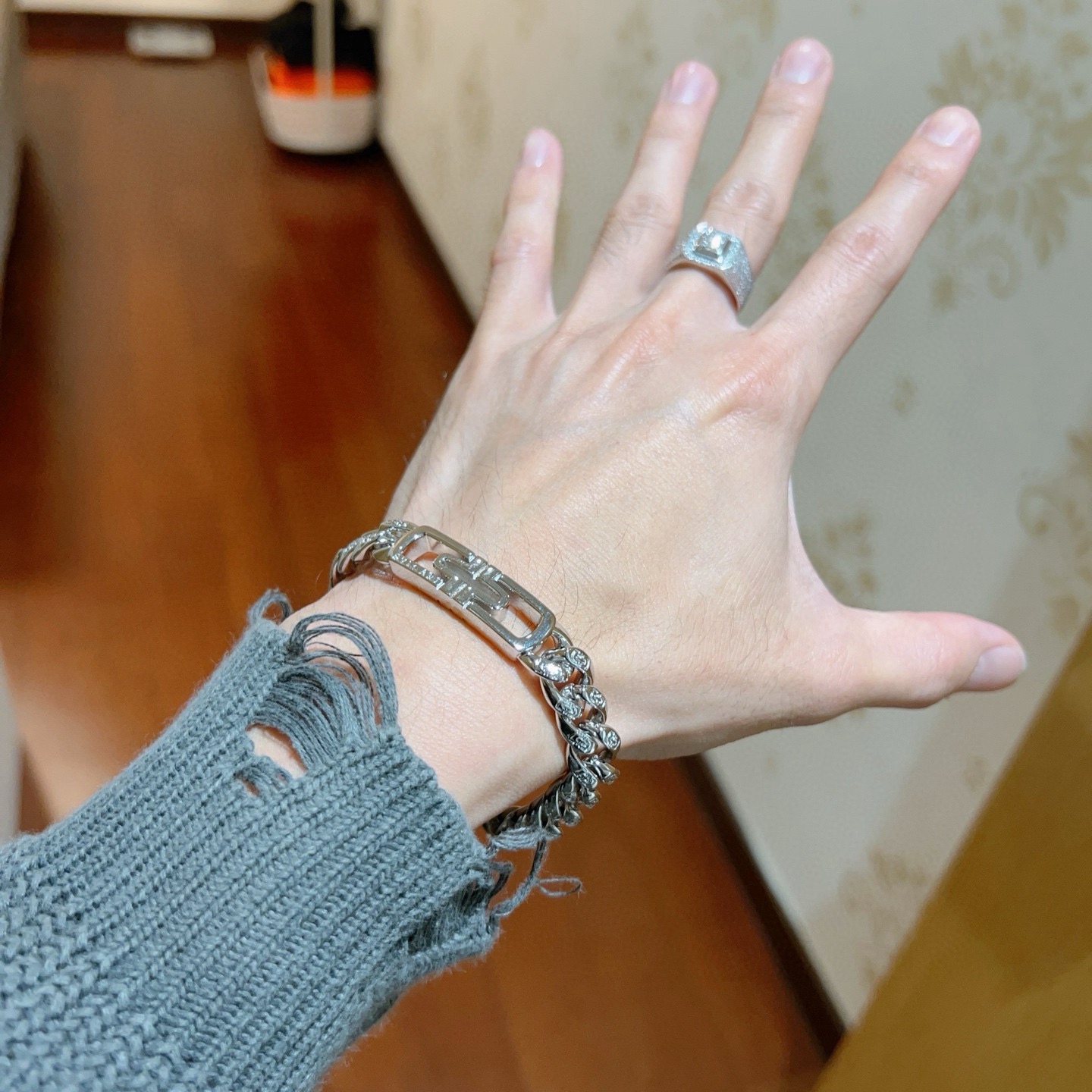 Bvlgari Parentesi bracelet silver-toned metal with clear diamond accents 20cm