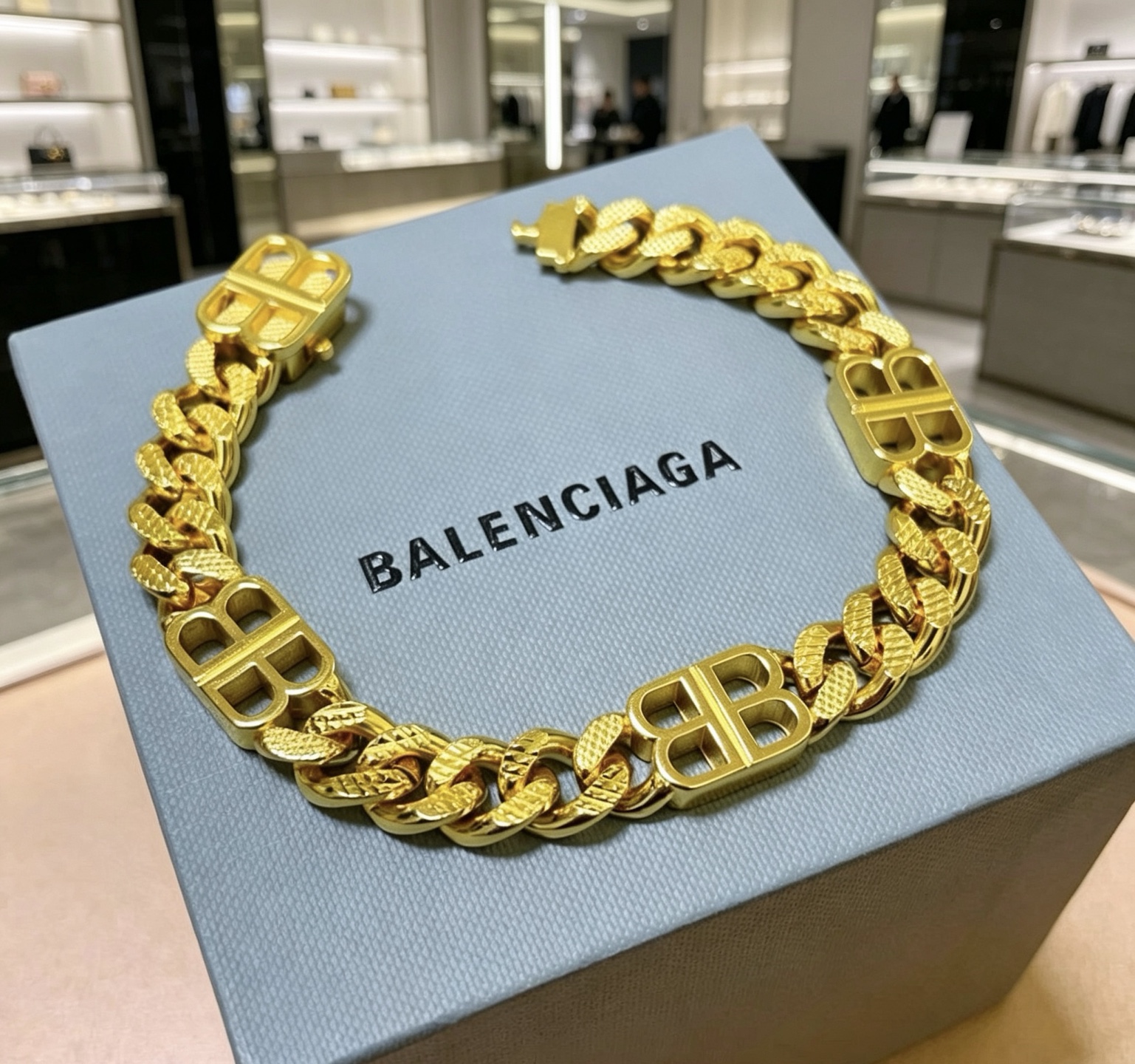 Luxury necklace 24cm