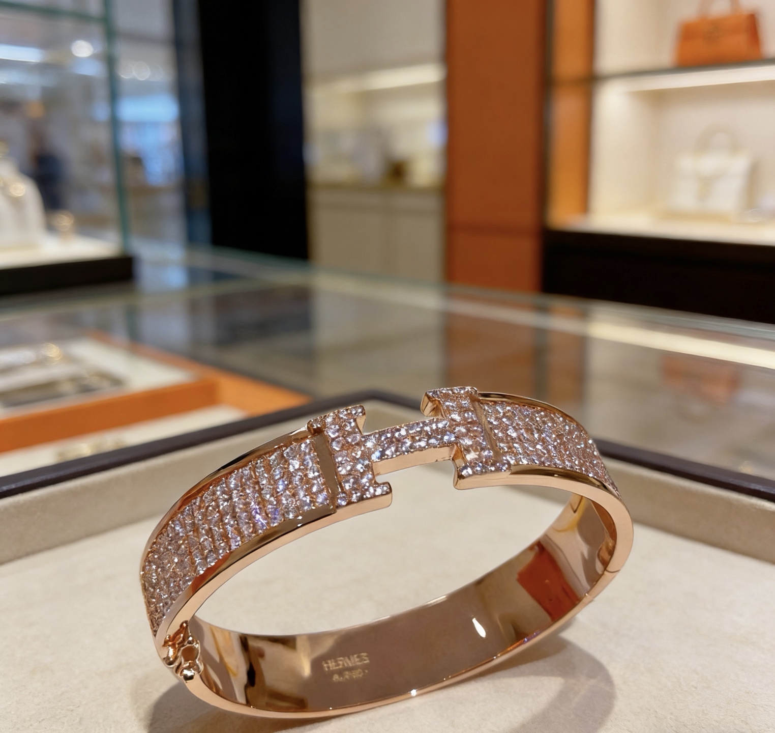 Bracciale Hermes Clic H Oro rosa con diamanti trasparenti full-pave 17 cm