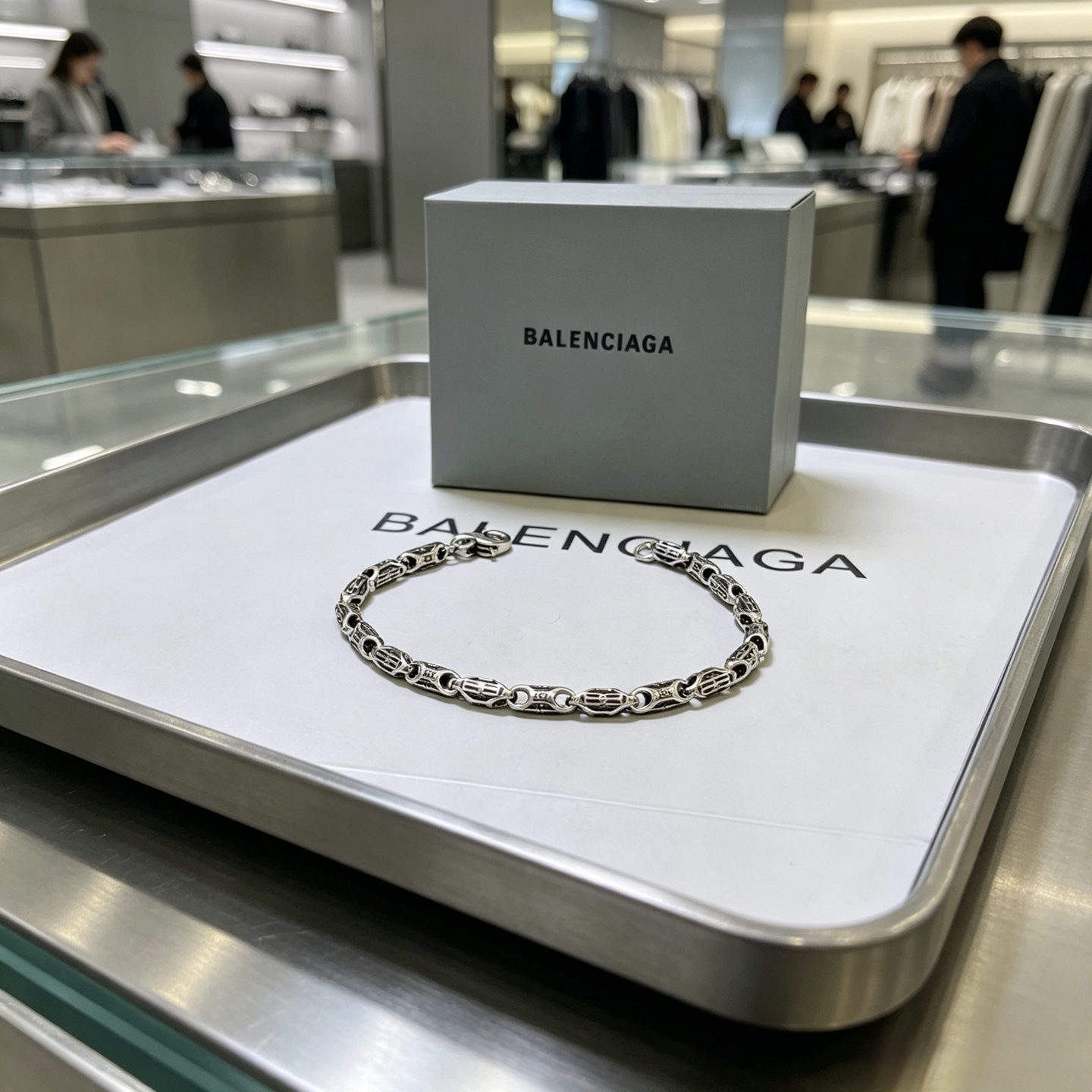 Luxury necklace 24cm