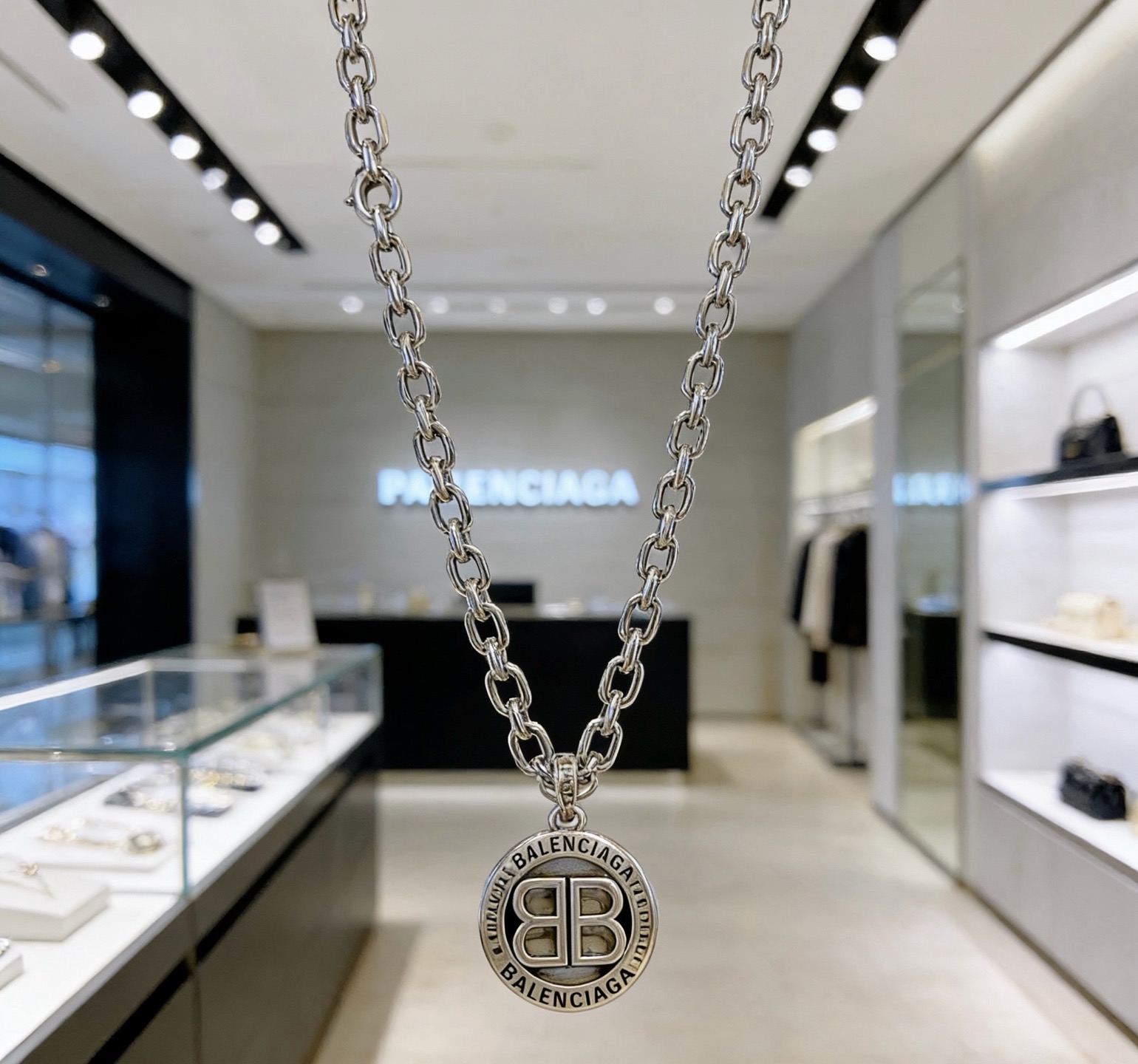 Luxury necklace
