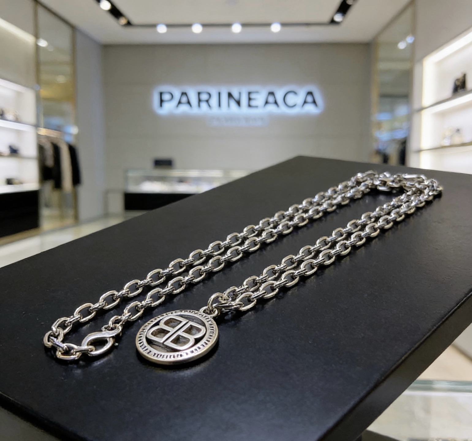 Luxury necklace