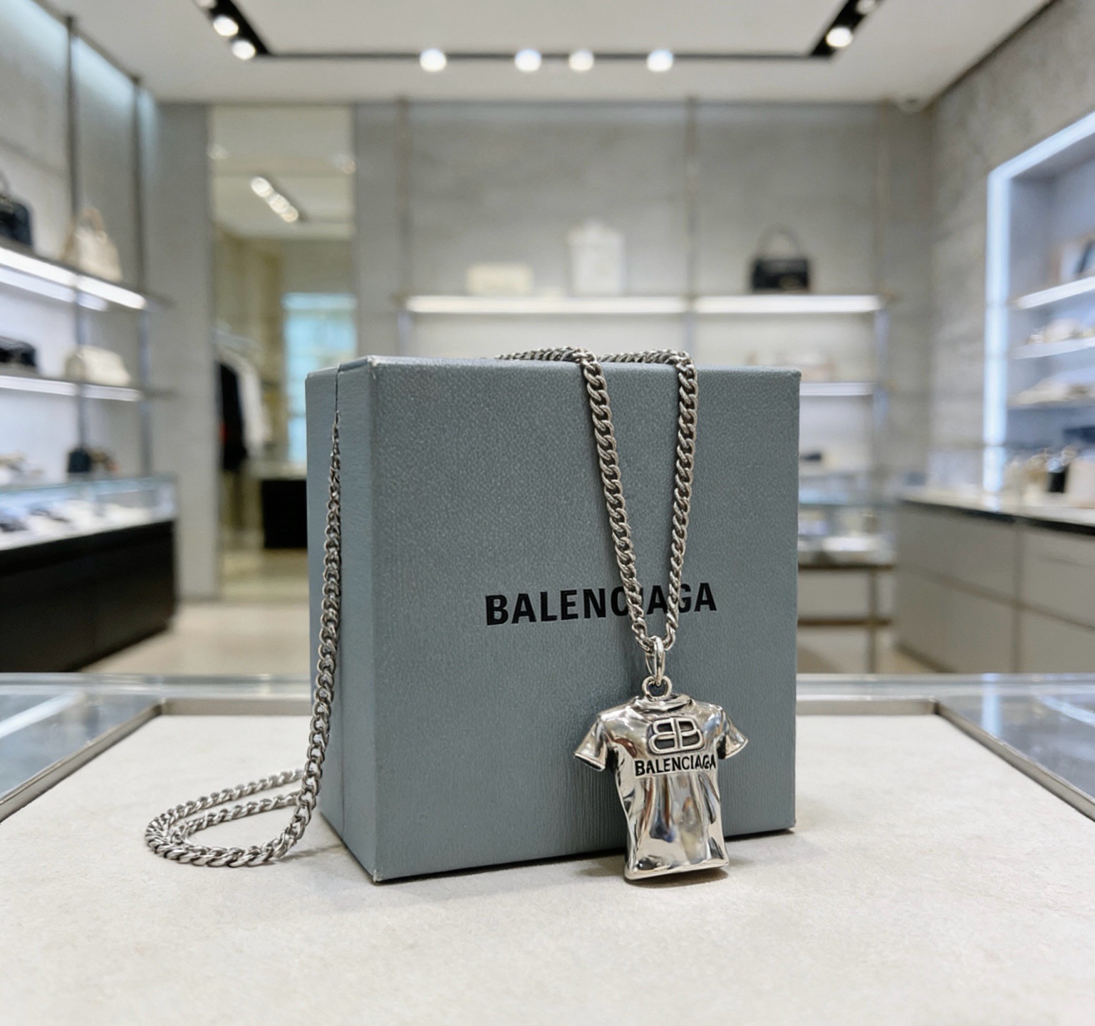 Luxury necklace