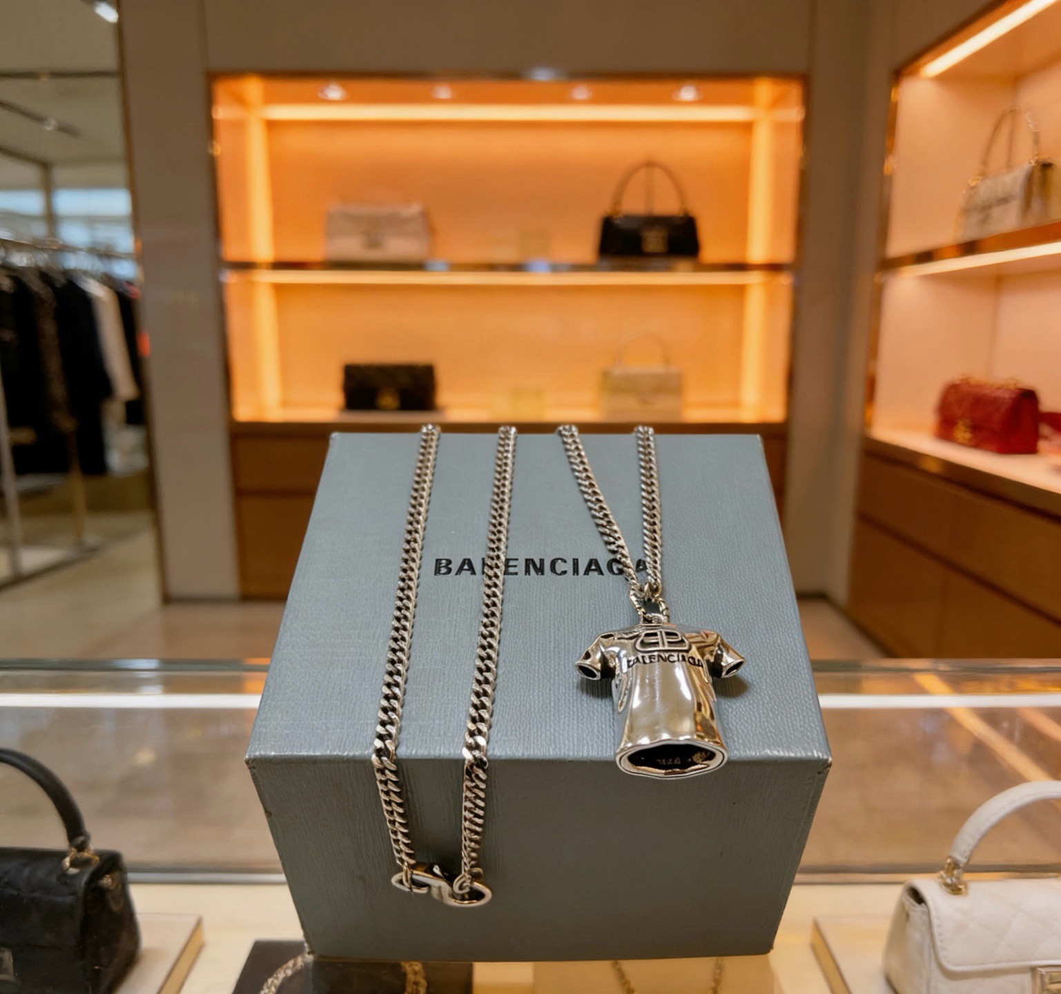 Luxury necklace
