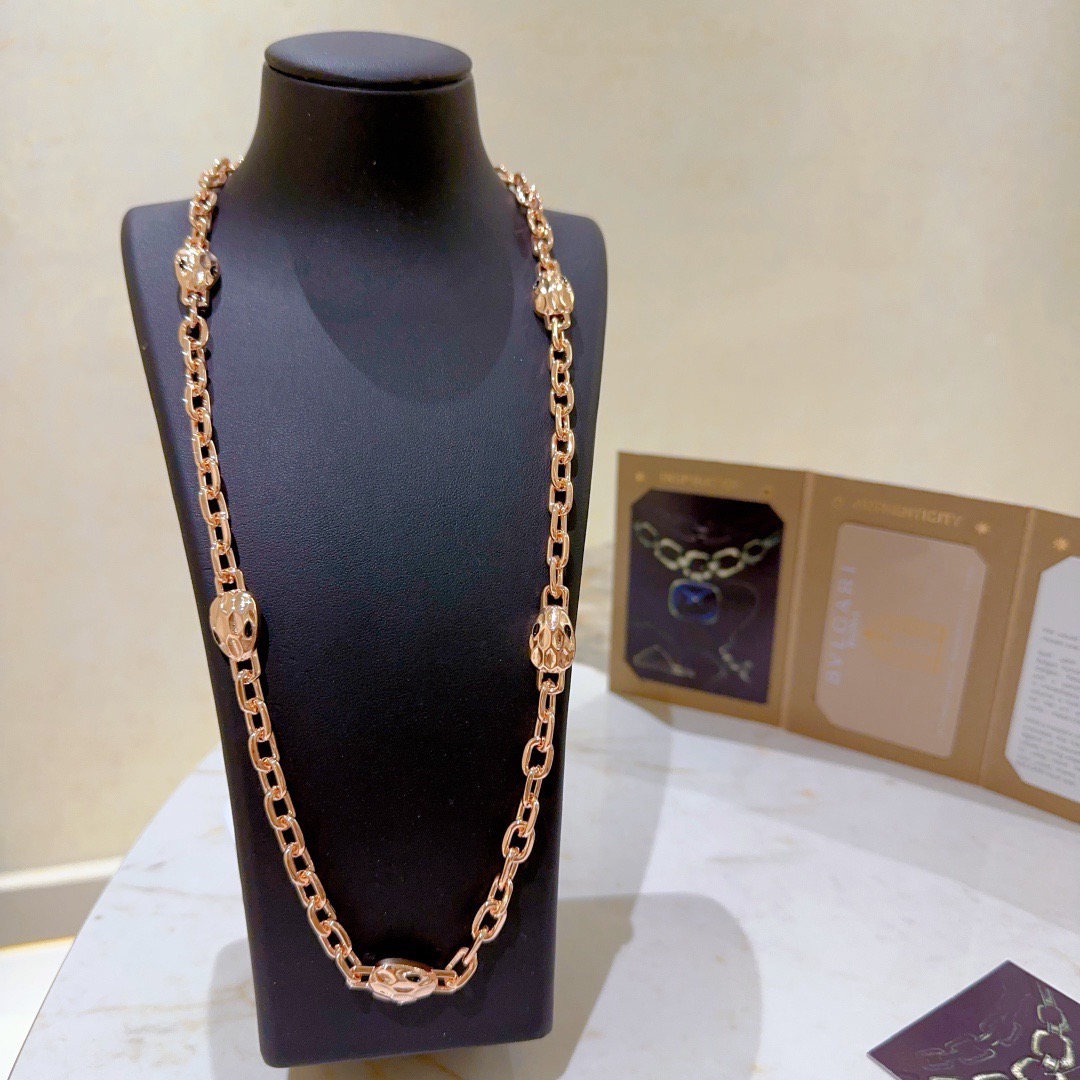 Bvlgari Serpenti necklace Rose gold with black onyx stone accents 50cm