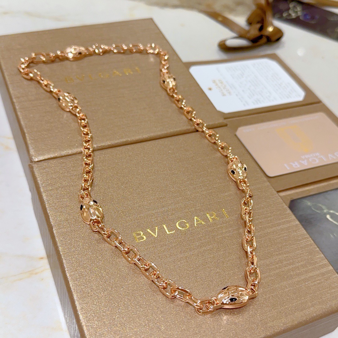 Bvlgari Serpenti necklace Rose gold with black onyx stone accents 50cm