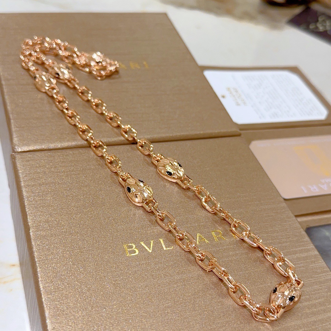 Bvlgari Serpenti necklace Rose gold with black onyx stone accents 50cm