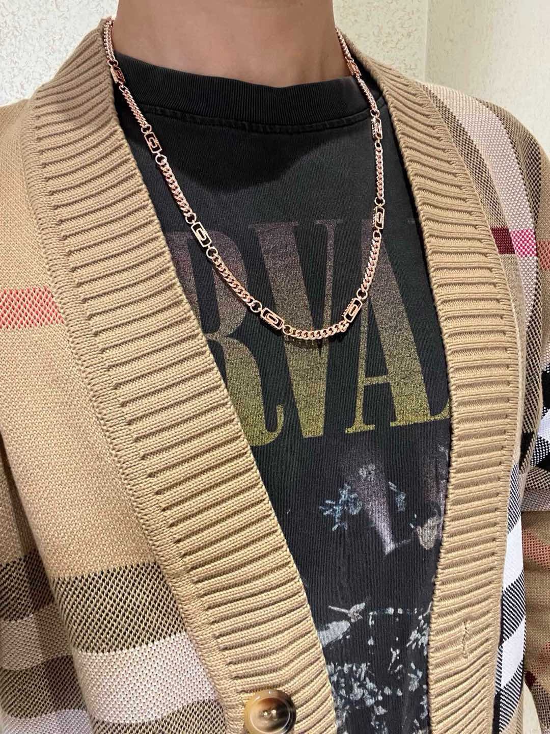 Bvlgari Bvlgari V necklace Rose gold 60cm
