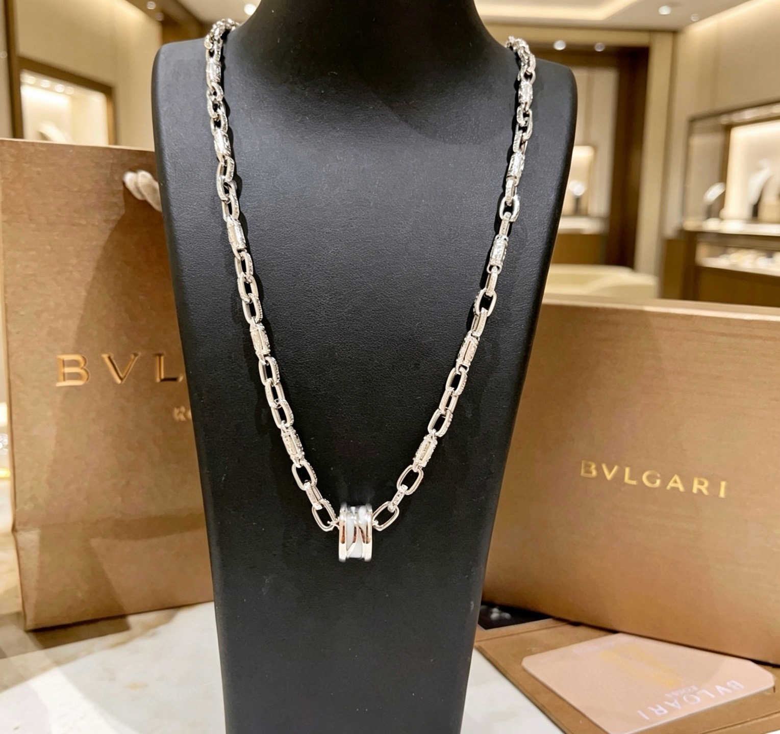Bvlgari B zero1 necklace silver-toned metal with white ceramic accent 60cm