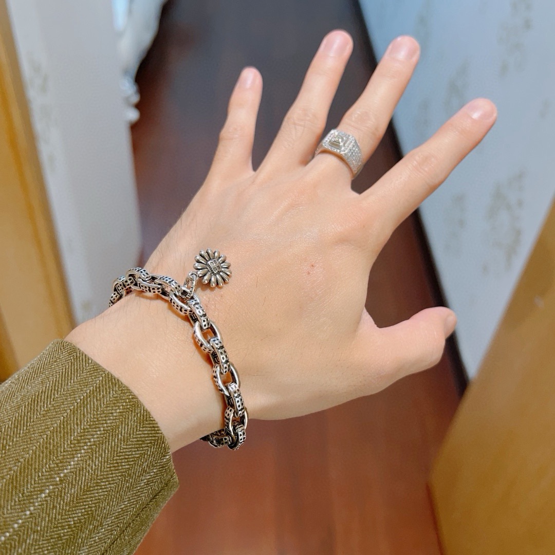 Luxury necklace 22cm