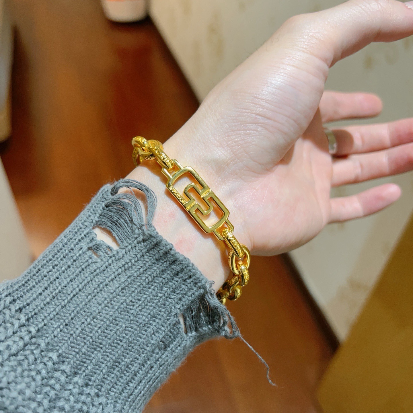 Bvlgari DIVAS DREAM bracelet 18K yellow gold 20