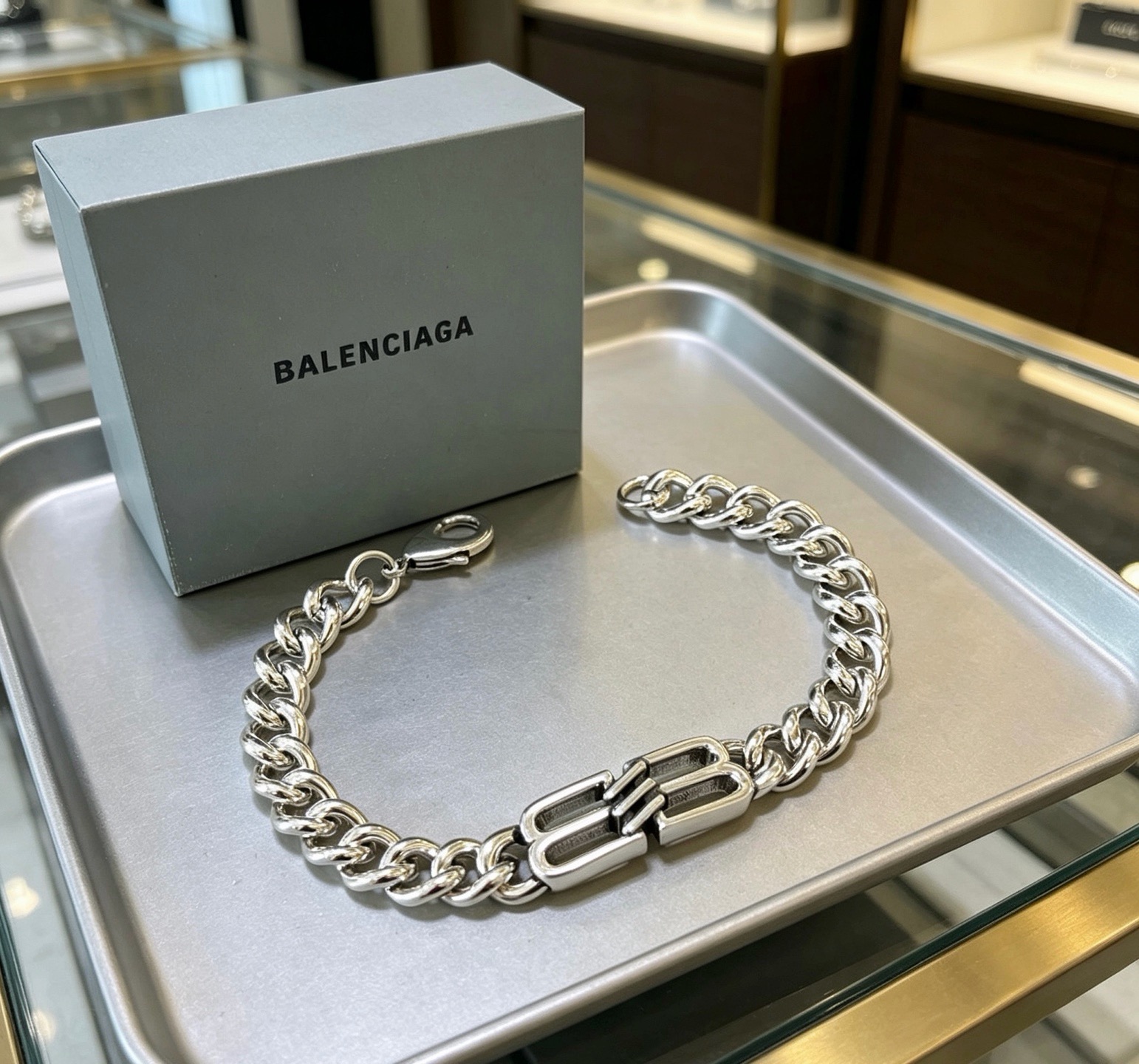 Luxury necklace 24cm