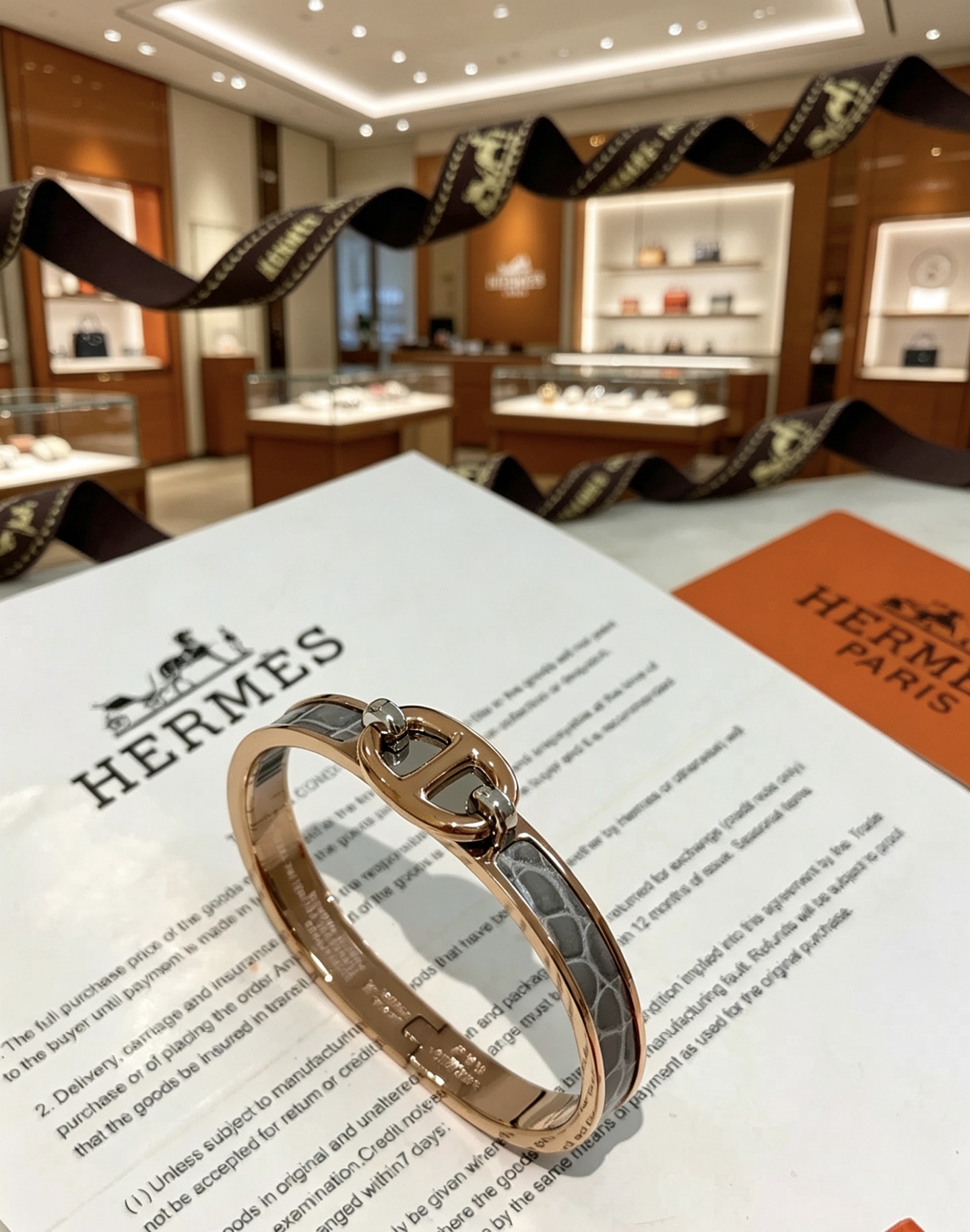 Bracciale Hermes Mini Clic Chaine d Ancre Metallo oro rosa con inserto in pelle di coccodrillo bianca 17 cm