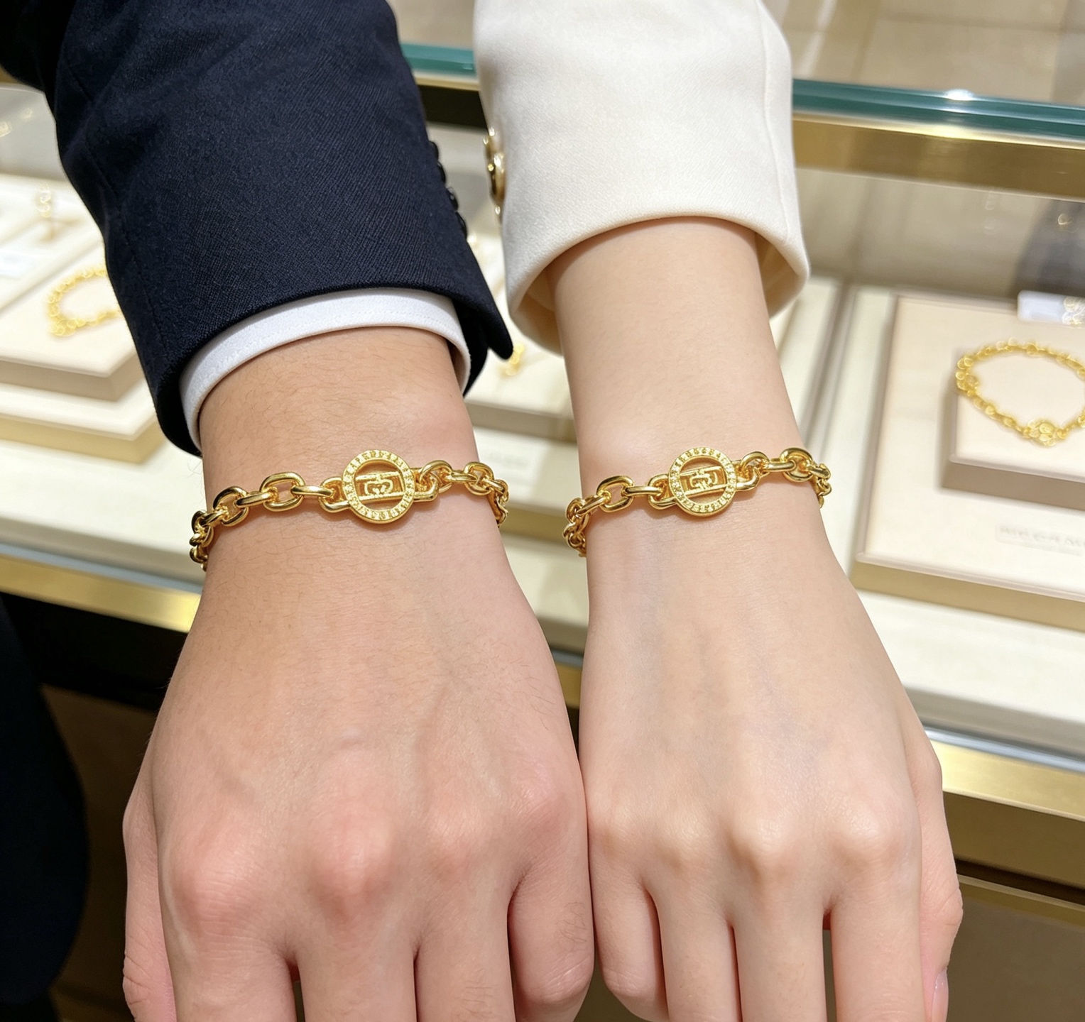 Bvlgari Bvlgari Bvlgari bracelet 18k yellow gold 18cm