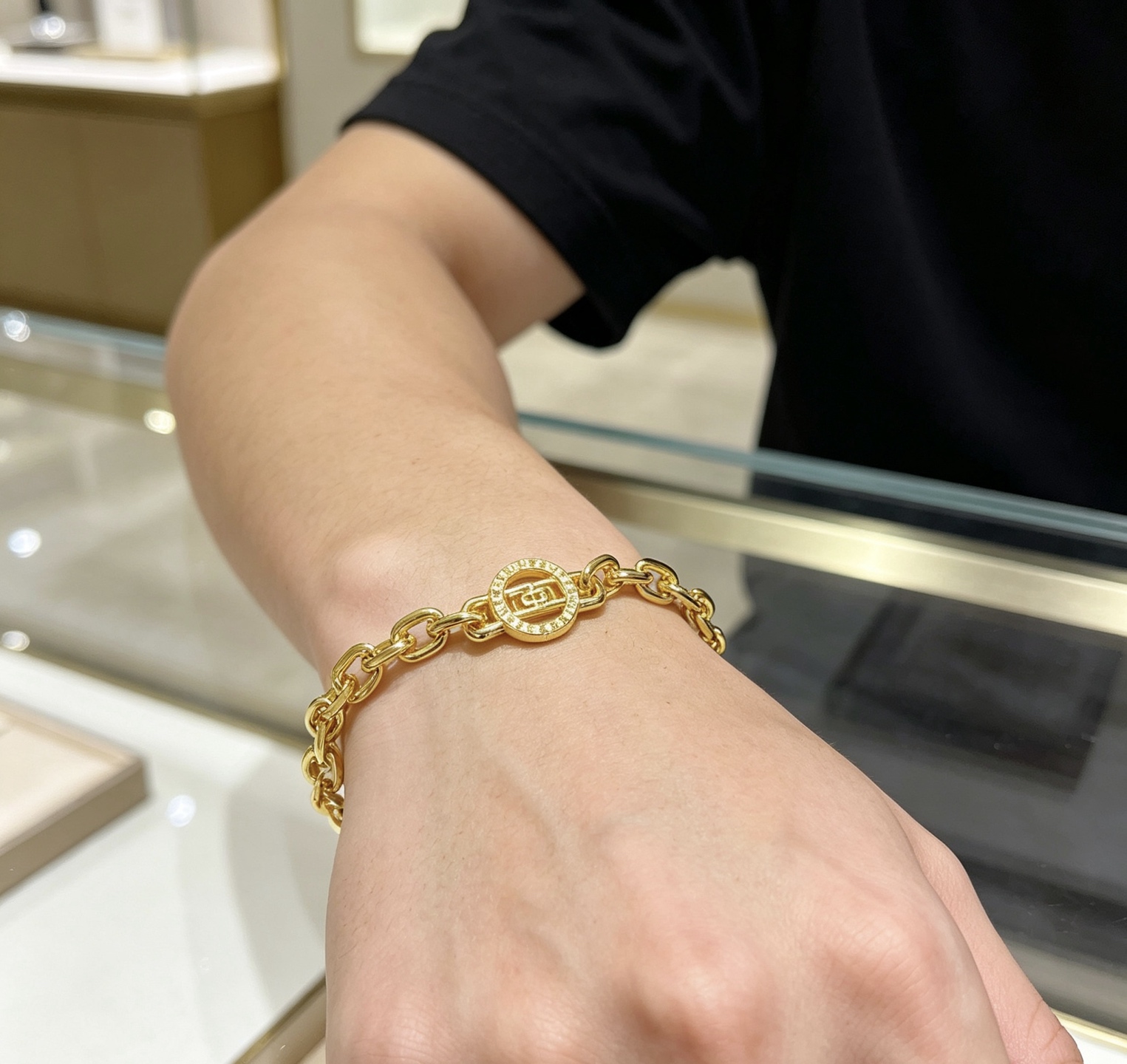 Bvlgari Bvlgari Bvlgari bracelet 18k yellow gold 18cm