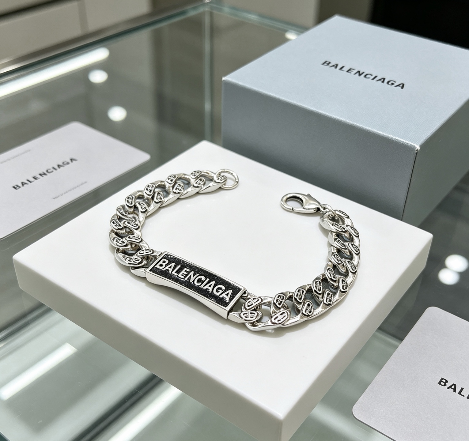 Luxury necklace 24cm