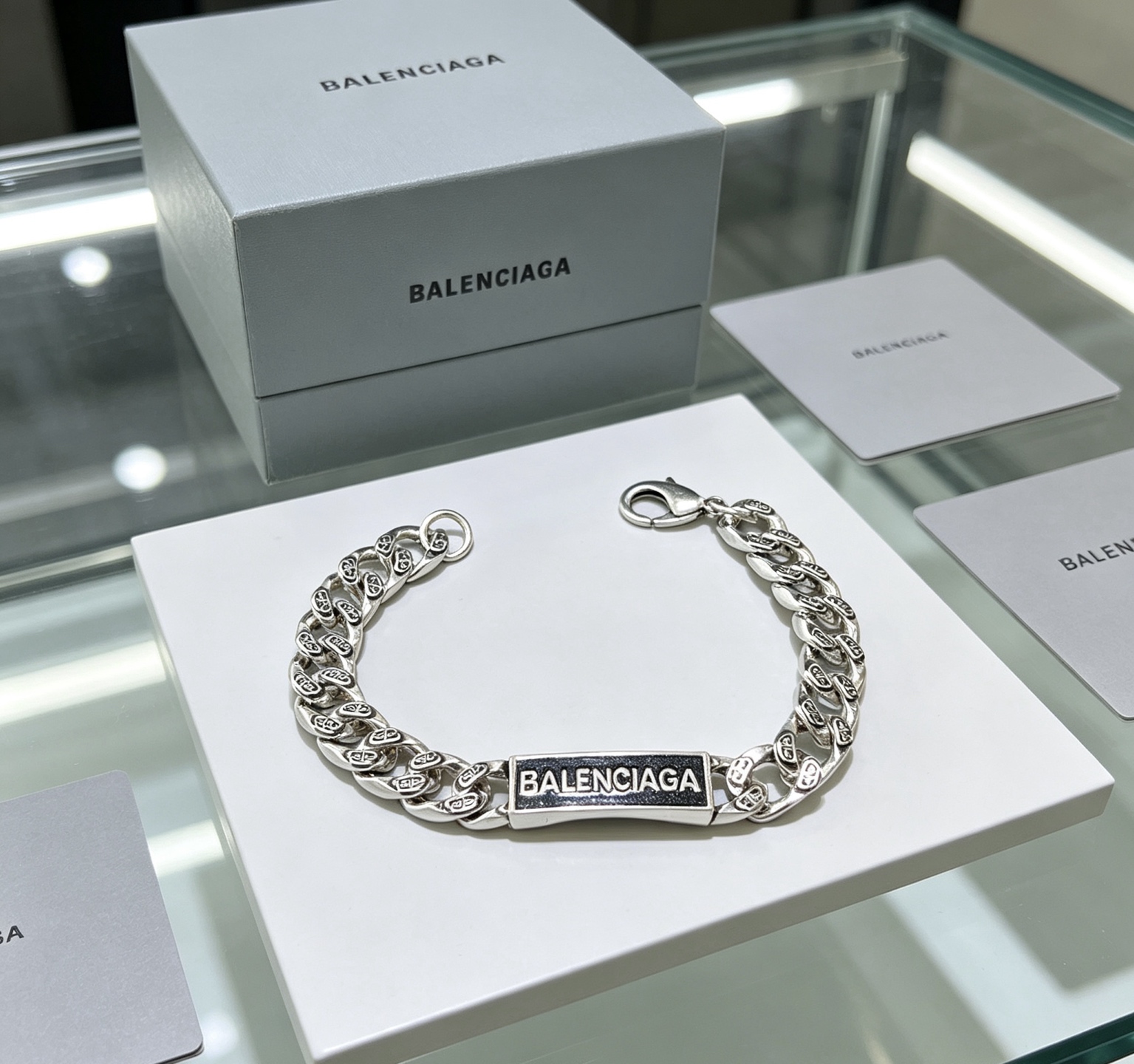 Luxury necklace 24cm