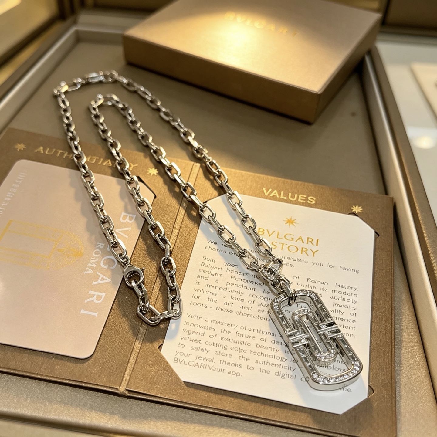 Bvlgari Parentesi necklace 18K white gold with pave diamonds 60cm
