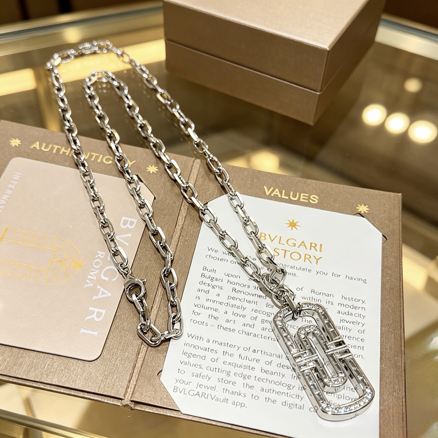Bvlgari Parentesi necklace 18K white gold with pave diamonds 60cm