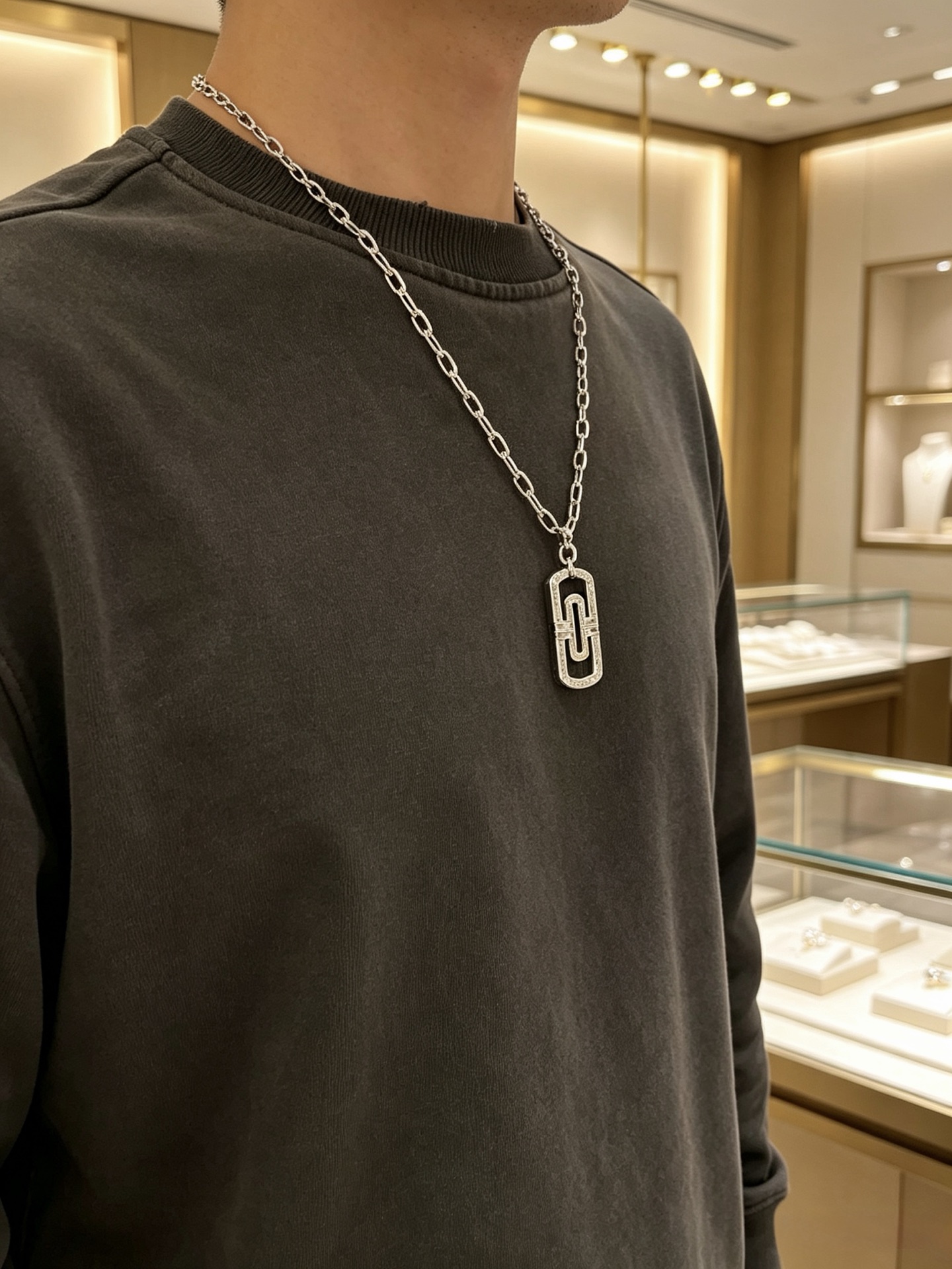 Bvlgari Parentesi necklace 18K white gold with pave diamonds 60cm