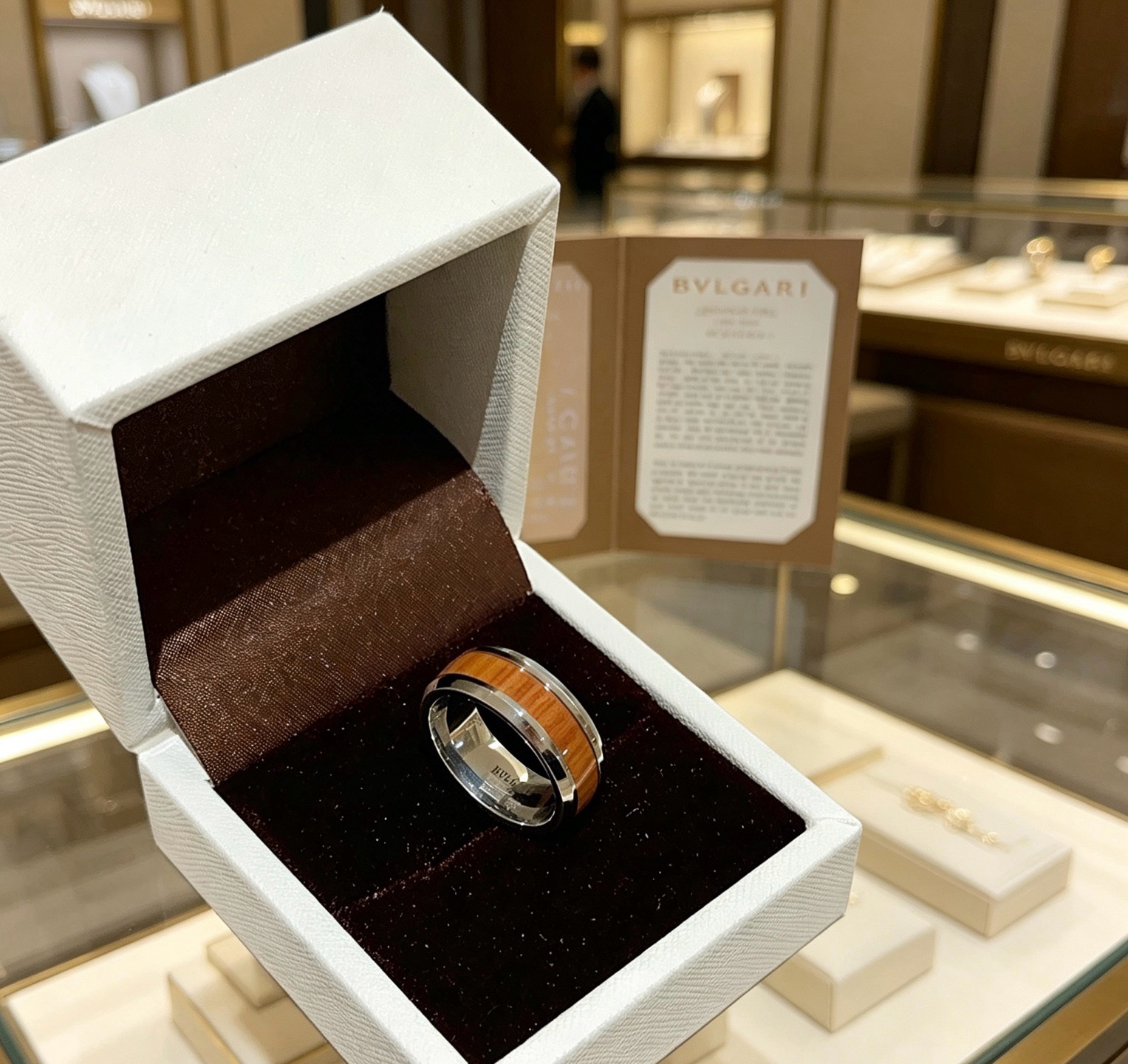 Bvlgari B zero1 ring silver-toned metal with orange-brown tiger s eye inlay 10