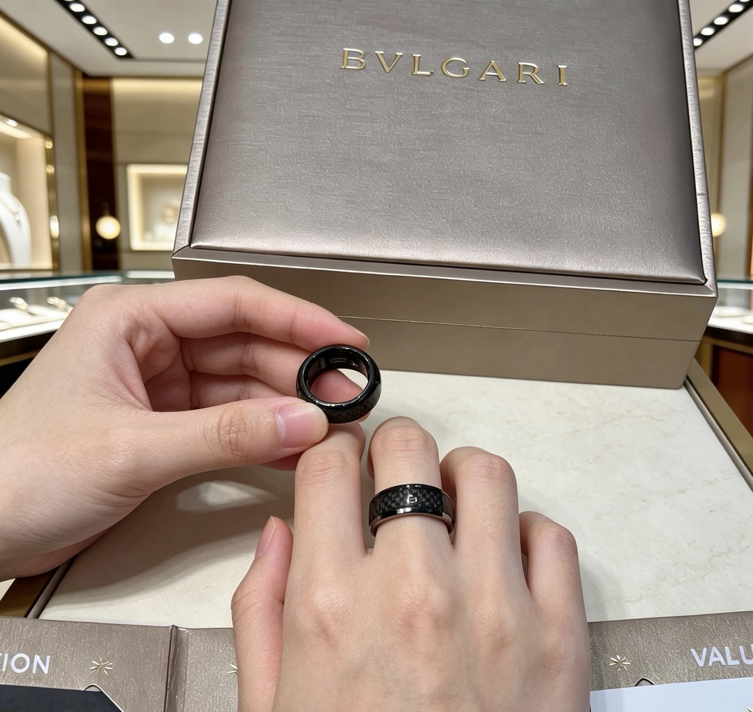 Bvlgari B zero1 ring black ceramic with black carbon fiber inlay 60