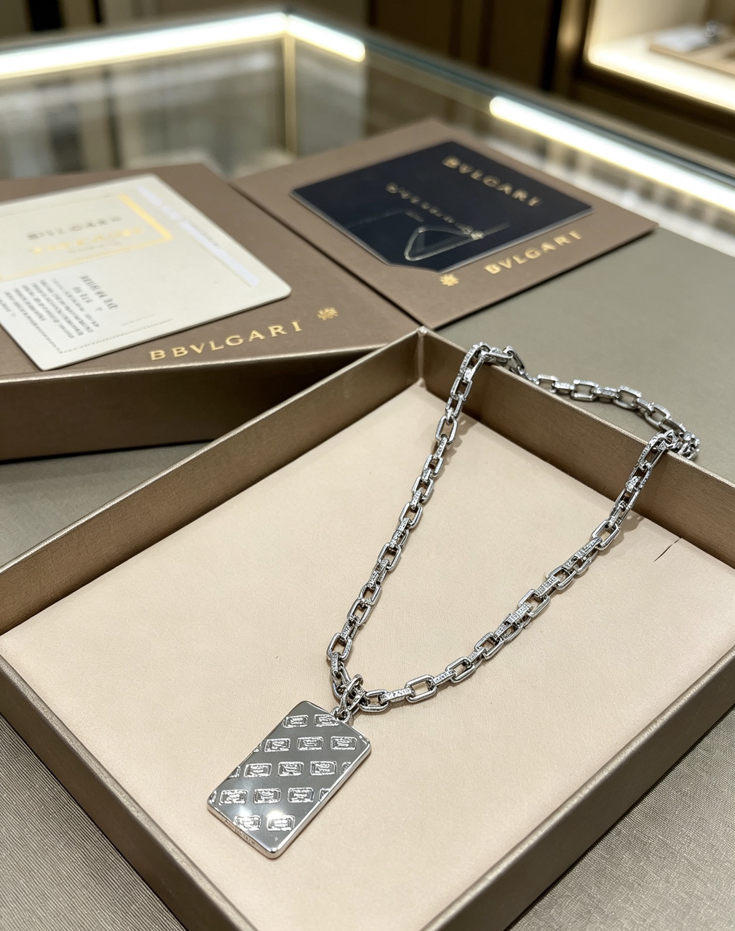 Bvlgari Bvlgari Bvlgari necklace Silver-toned metal with embossed logo detailing no gemstones 50cm