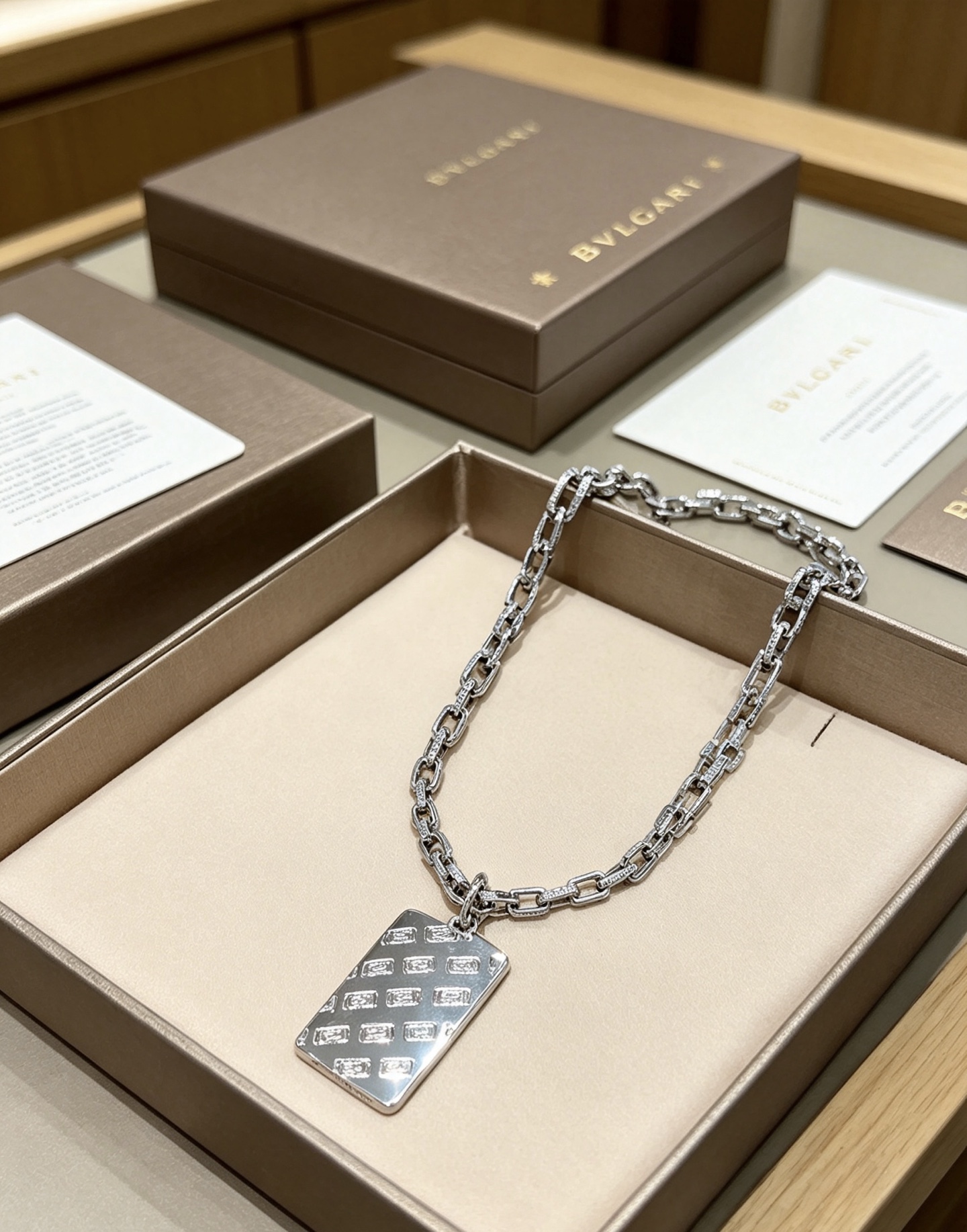 Bvlgari Bvlgari Bvlgari necklace Silver-toned metal with embossed logo detailing no gemstones 50cm