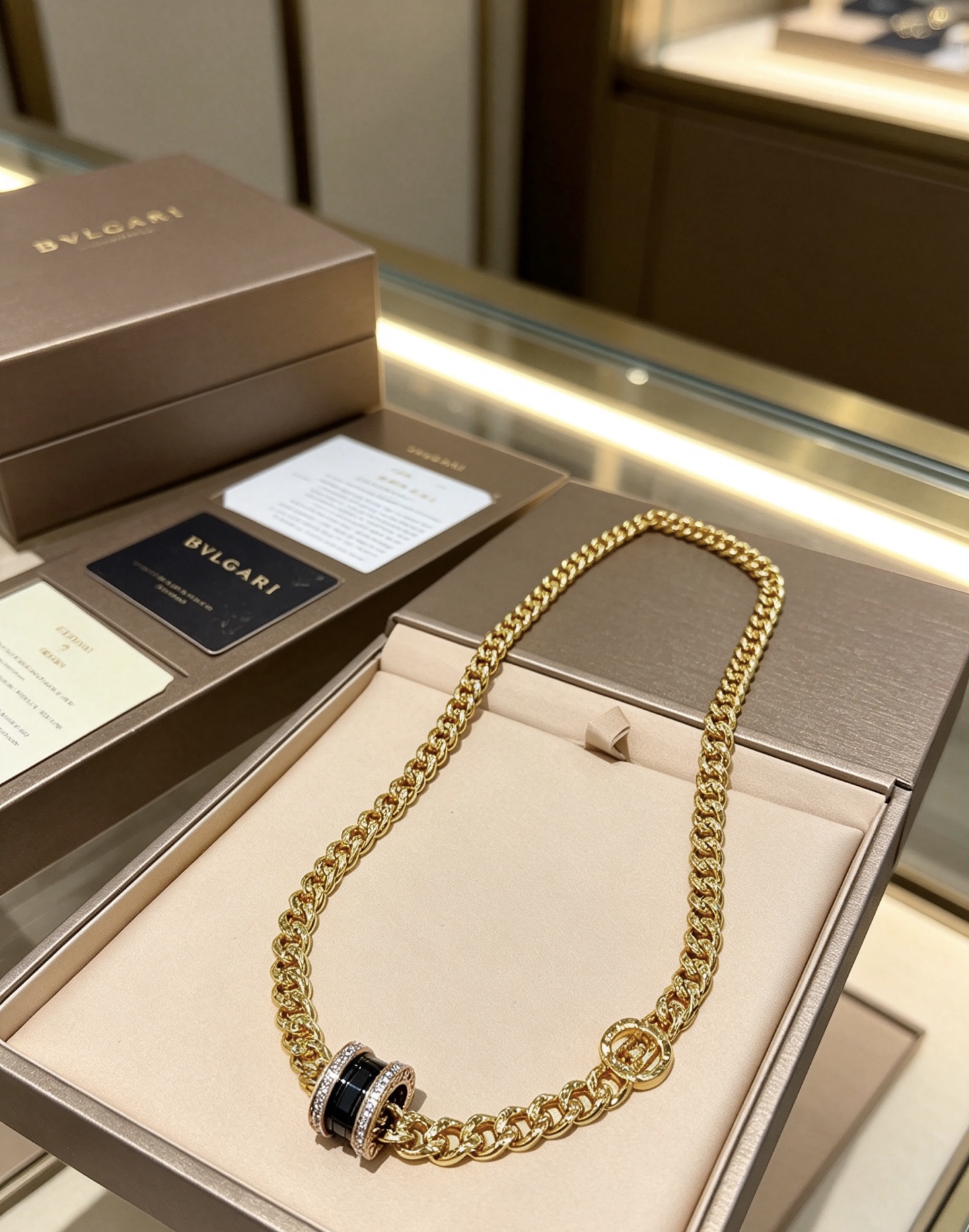 Bvlgari B zero1 necklace 18K yellow gold black ceramic diamond 45cm