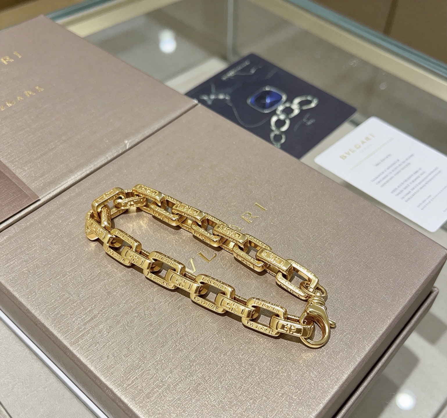 Bvlgari DIVAS DREAM bracelet 18k yellow gold 20cm