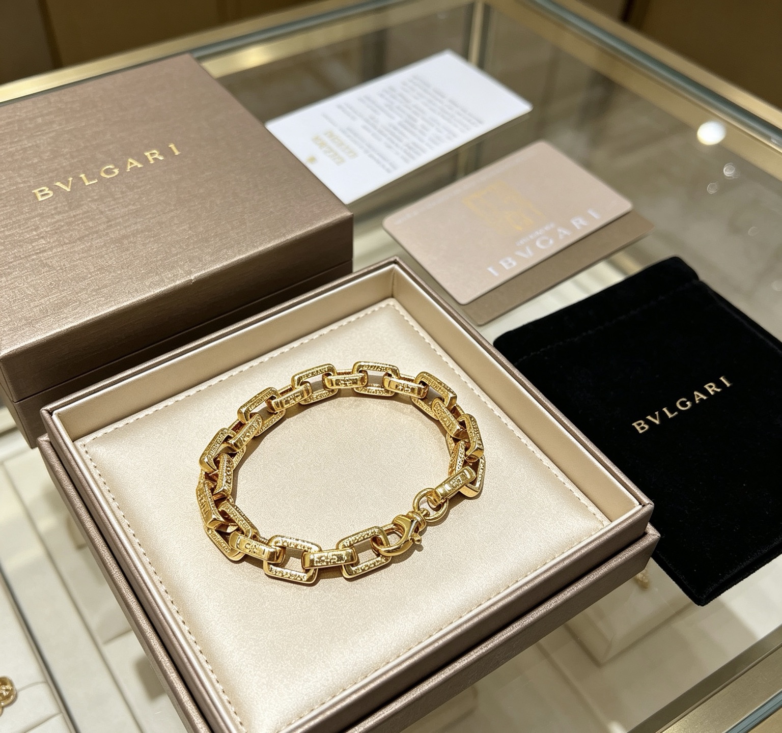 Bvlgari DIVAS DREAM bracelet 18k yellow gold 20cm