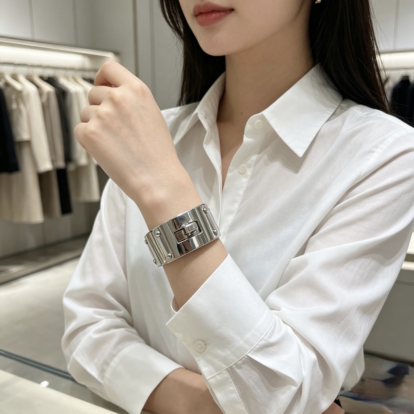 Bracelet Hermes Kelly métal argenté et émail noir 21mm