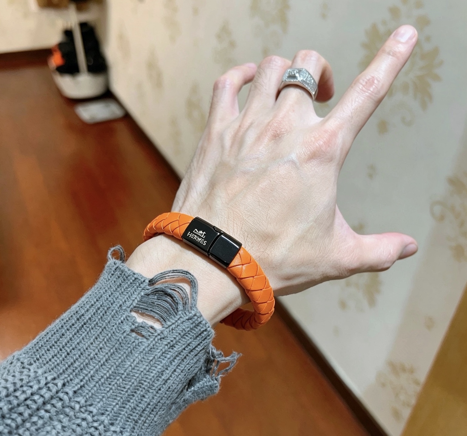 Hermes pulseira de couro trançado com fecho magnético pulseira de couro trançado laranja com fecho de metal preto 19cm