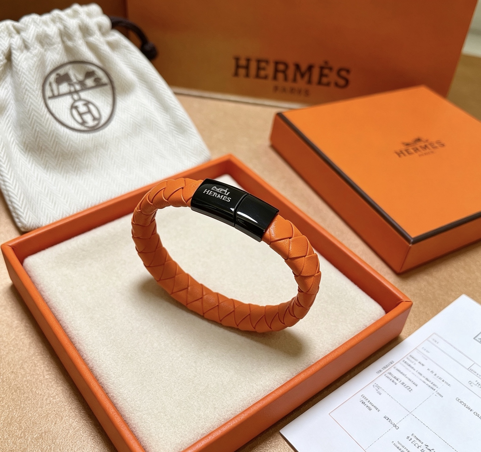 Hermes pulseira de couro trançado com fecho magnético pulseira de couro trançado laranja com fecho de metal preto 19cm