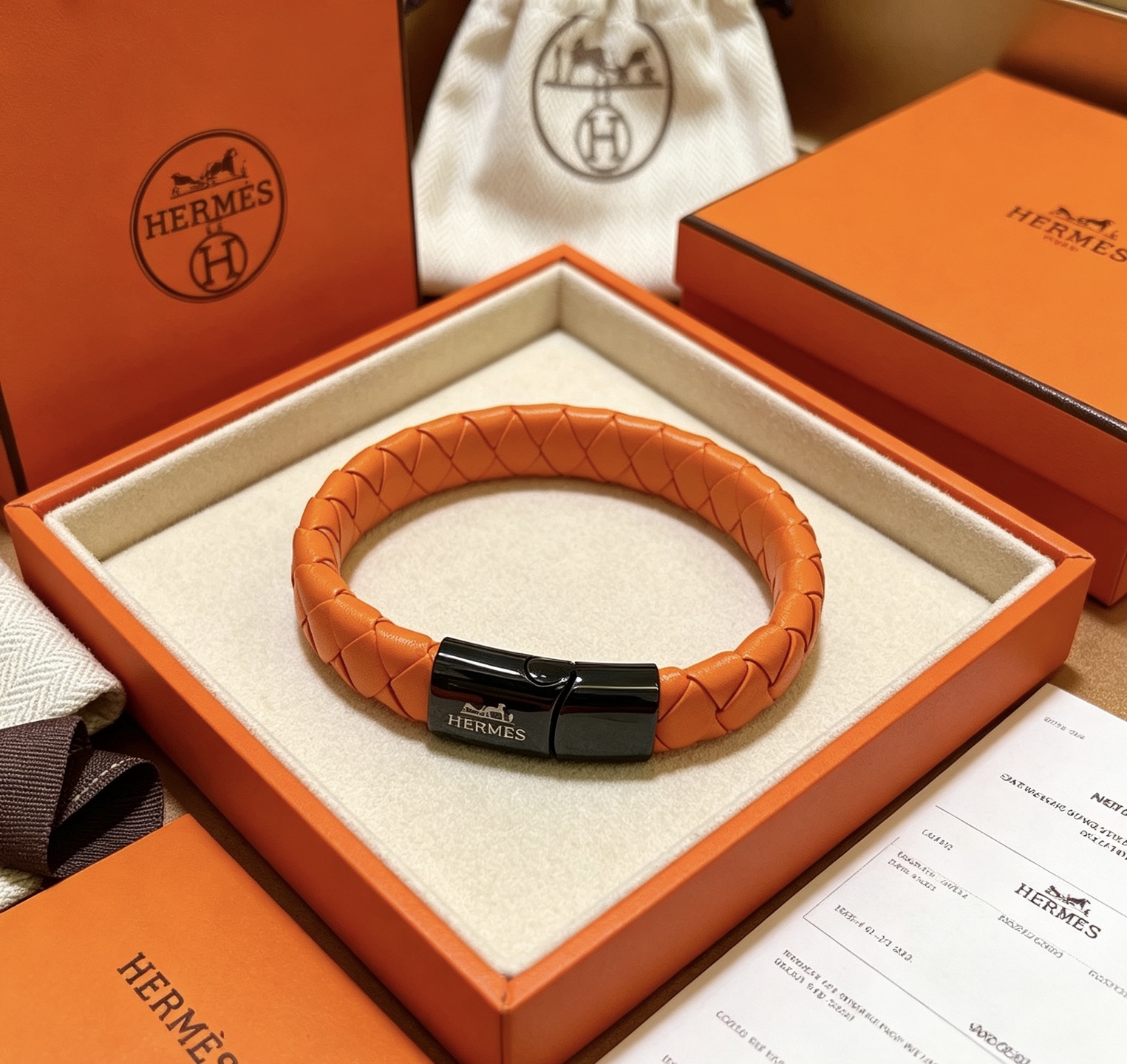 Hermes pulseira de couro trançado com fecho magnético pulseira de couro trançado laranja com fecho de metal preto 19cm