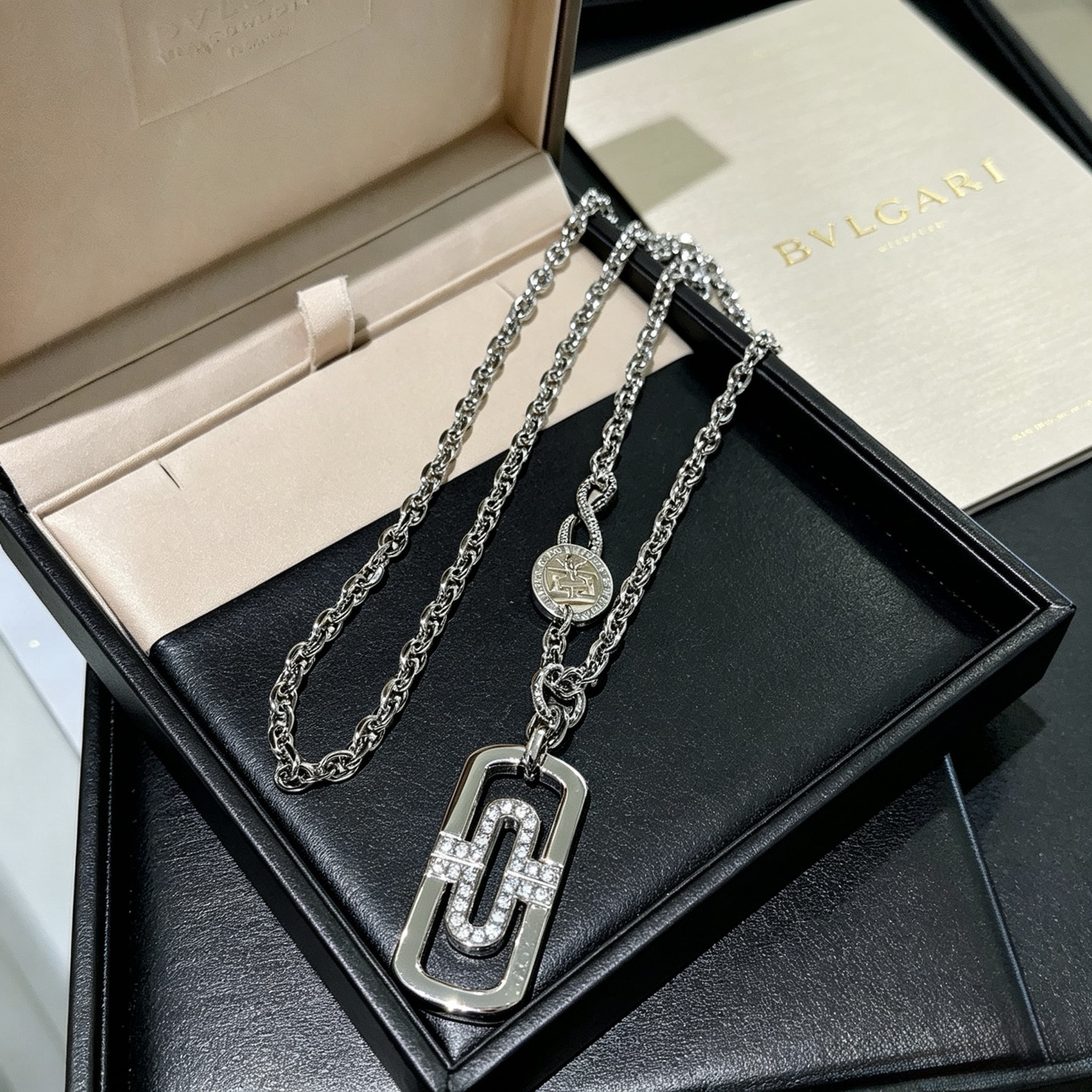 Bvlgari Parentesi necklace 18K white gold with diamond accents 60cm