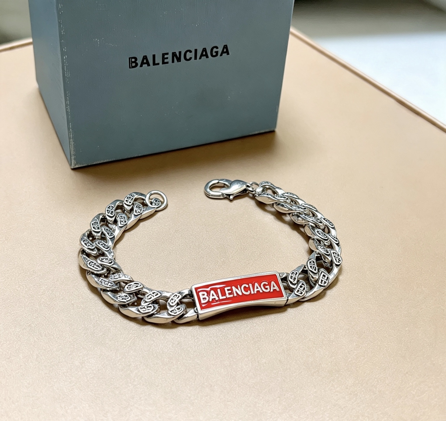Luxury necklace 24cm