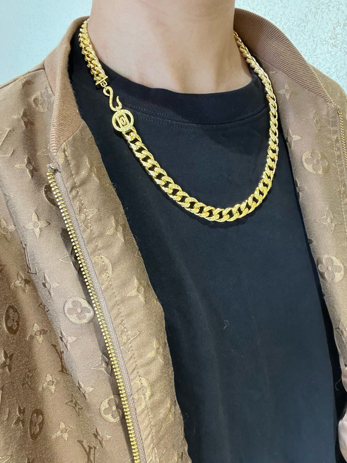 Bvlgari DIVAS DREAM necklace 18K yellow gold with diamond-paved chain links 60cm