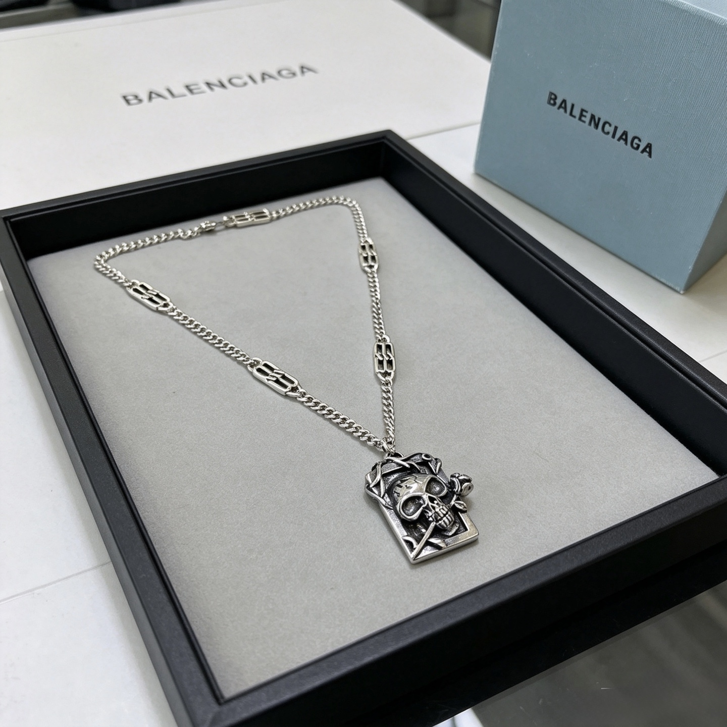 Luxury necklace