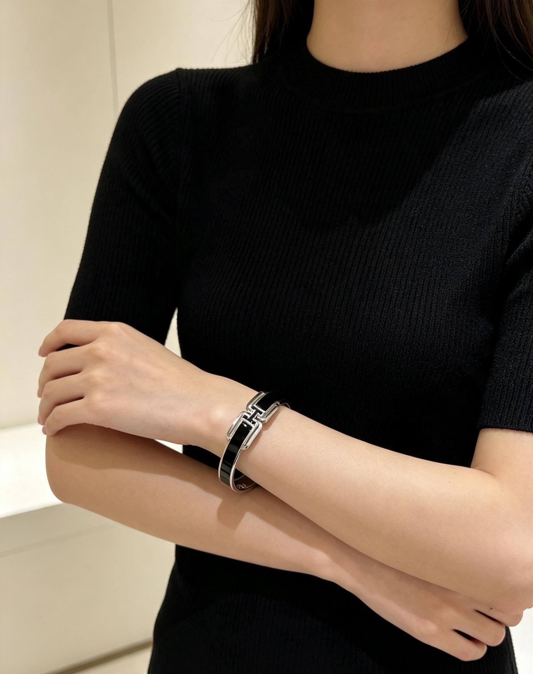 Bracciale Hermes Clic H Metallo argentato con smalto nero 17 cm