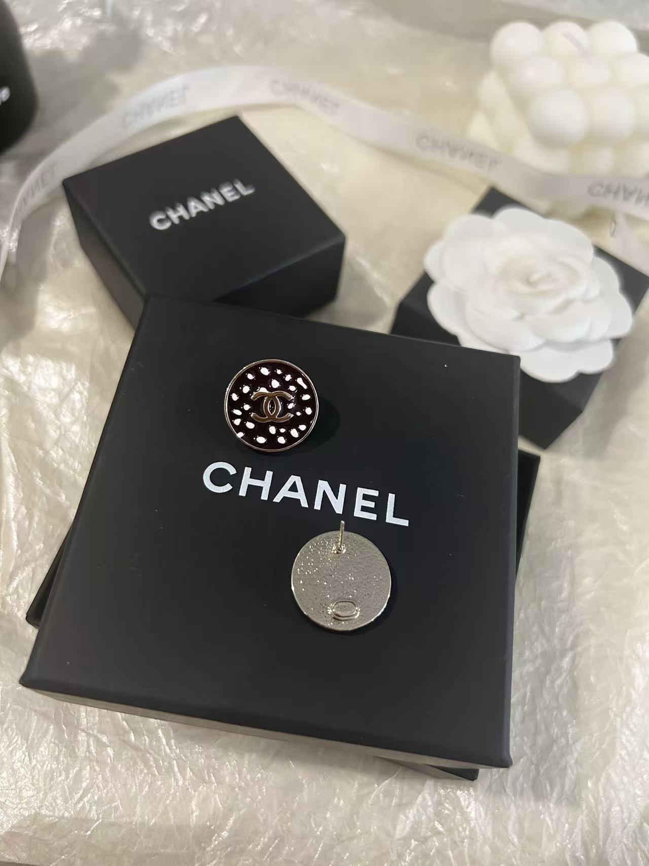 Chanel 26A CC Logo Polka Dot Round Stud Earrings earrings Silver-tone metal with black enamel and white polka dot detailing 1 5cm diameter