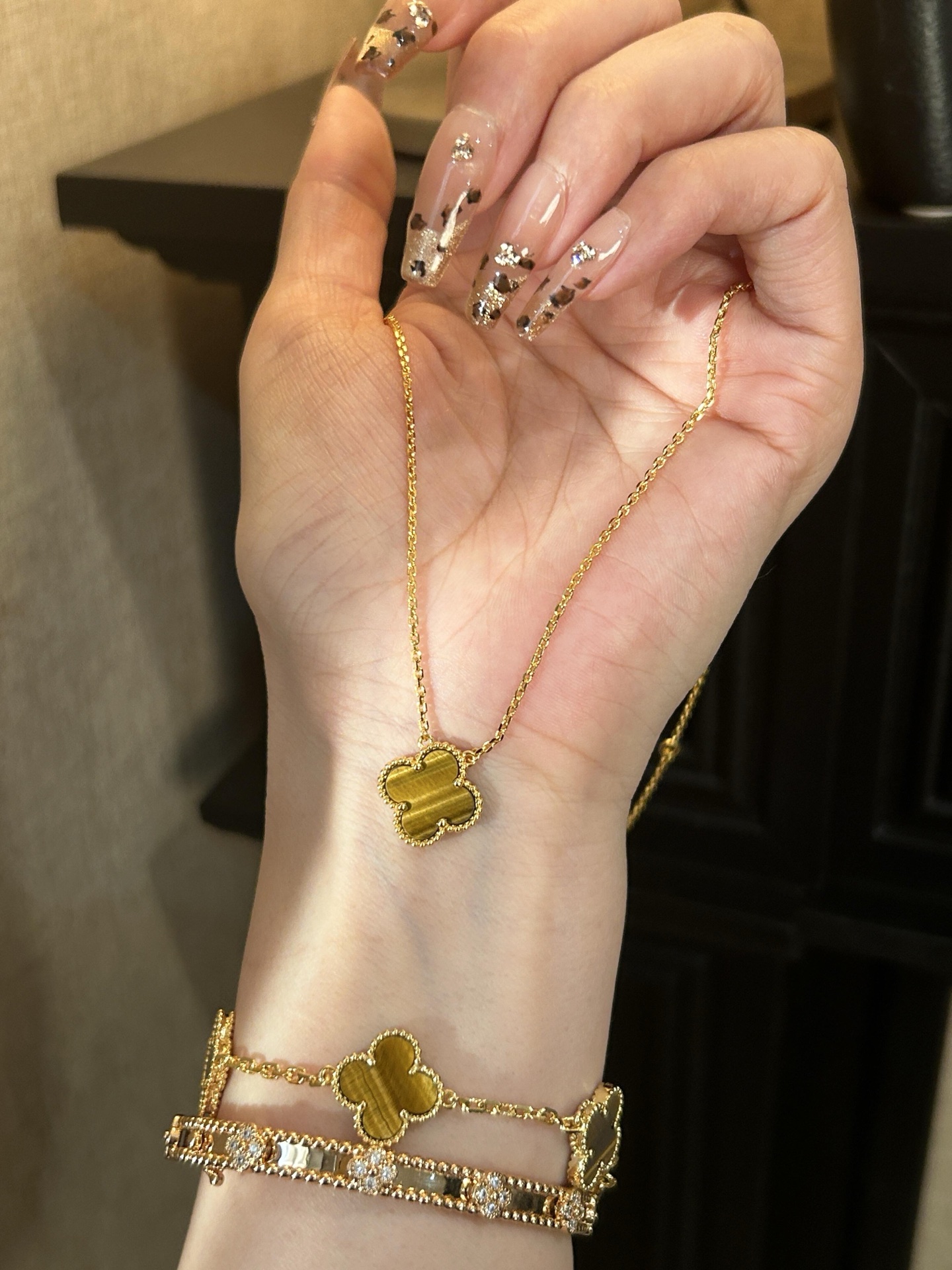 Van Cleef Arpels Vintage Alhambra necklace yellow gold tiger s eye 42cm