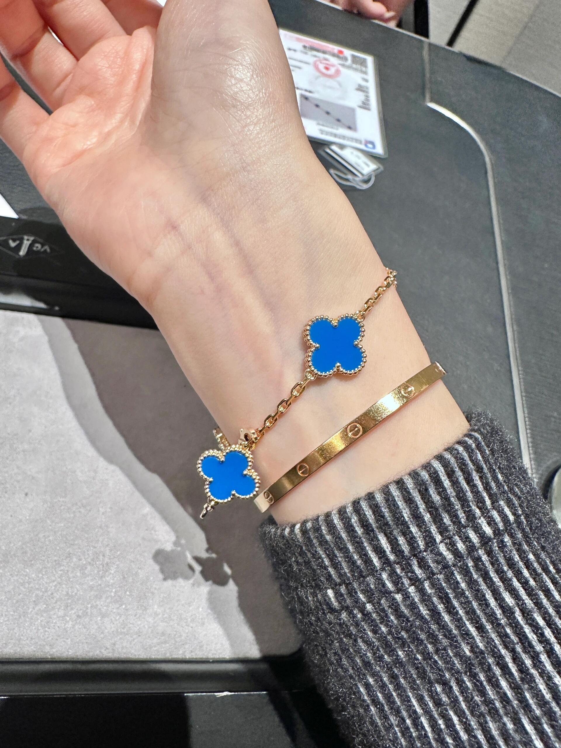 Van Cleef Arpels Alhambra bracelet Rose gold with blue agate clover motifs 17cm