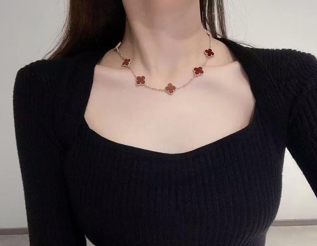 Van Cleef Arpels Alhambra necklace Rose gold metal with carnelian red clover motifs 42cm
