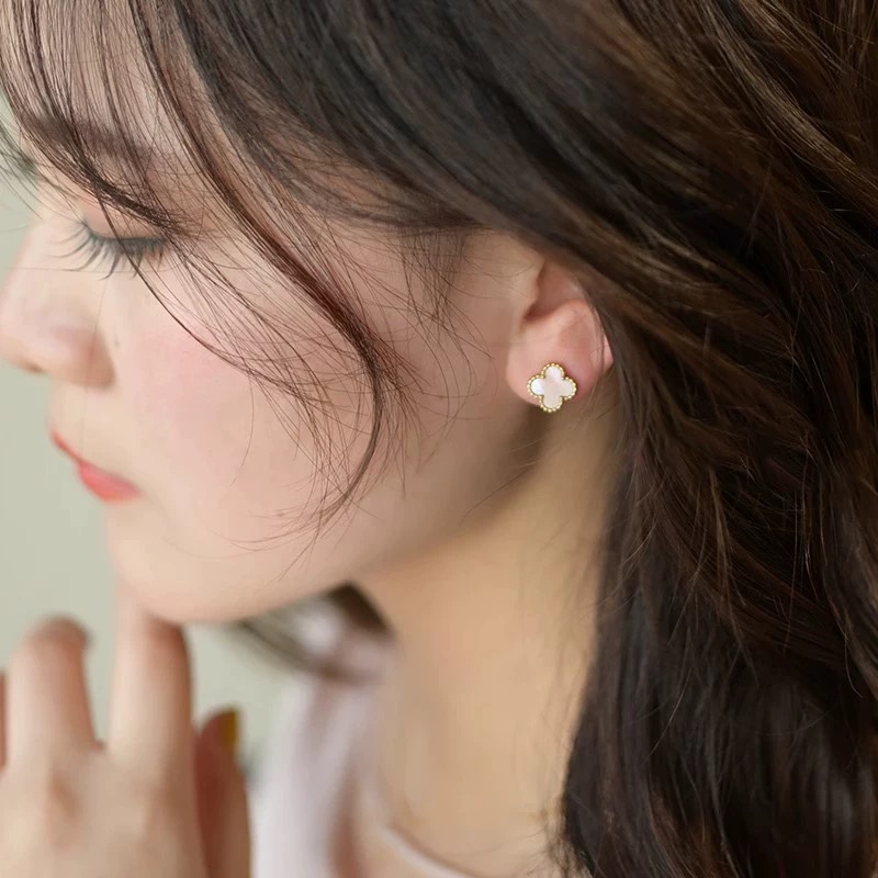 Van Cleef Arpels Sweet Alhambra earrings rose gold metal white mother-of-pearl stone 9mm stud diameter