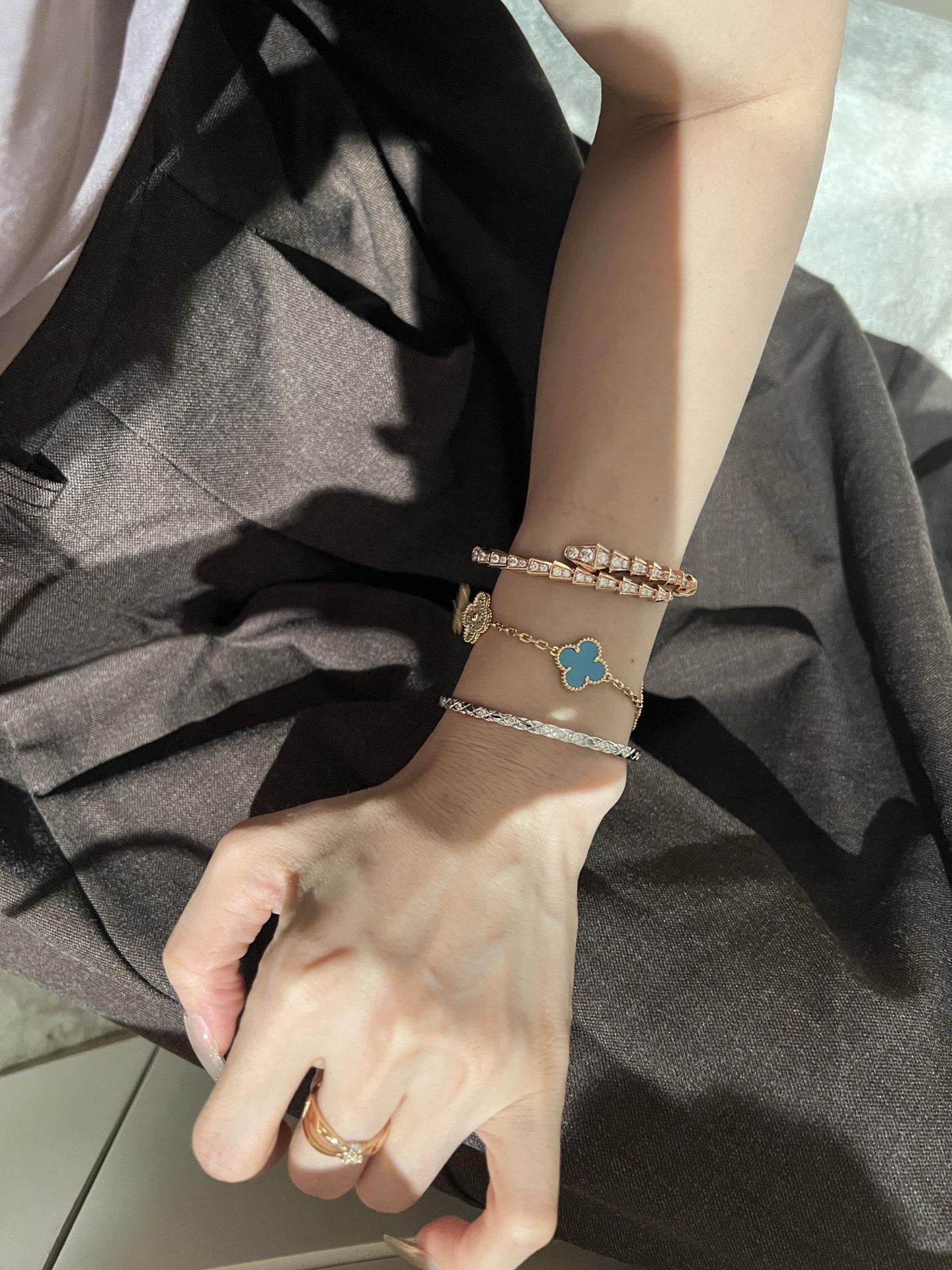 Van Cleef Arpels Alhambra bracelet White gold metal with turquoise blue clover inlays and diamond-paved clover accents 17cm