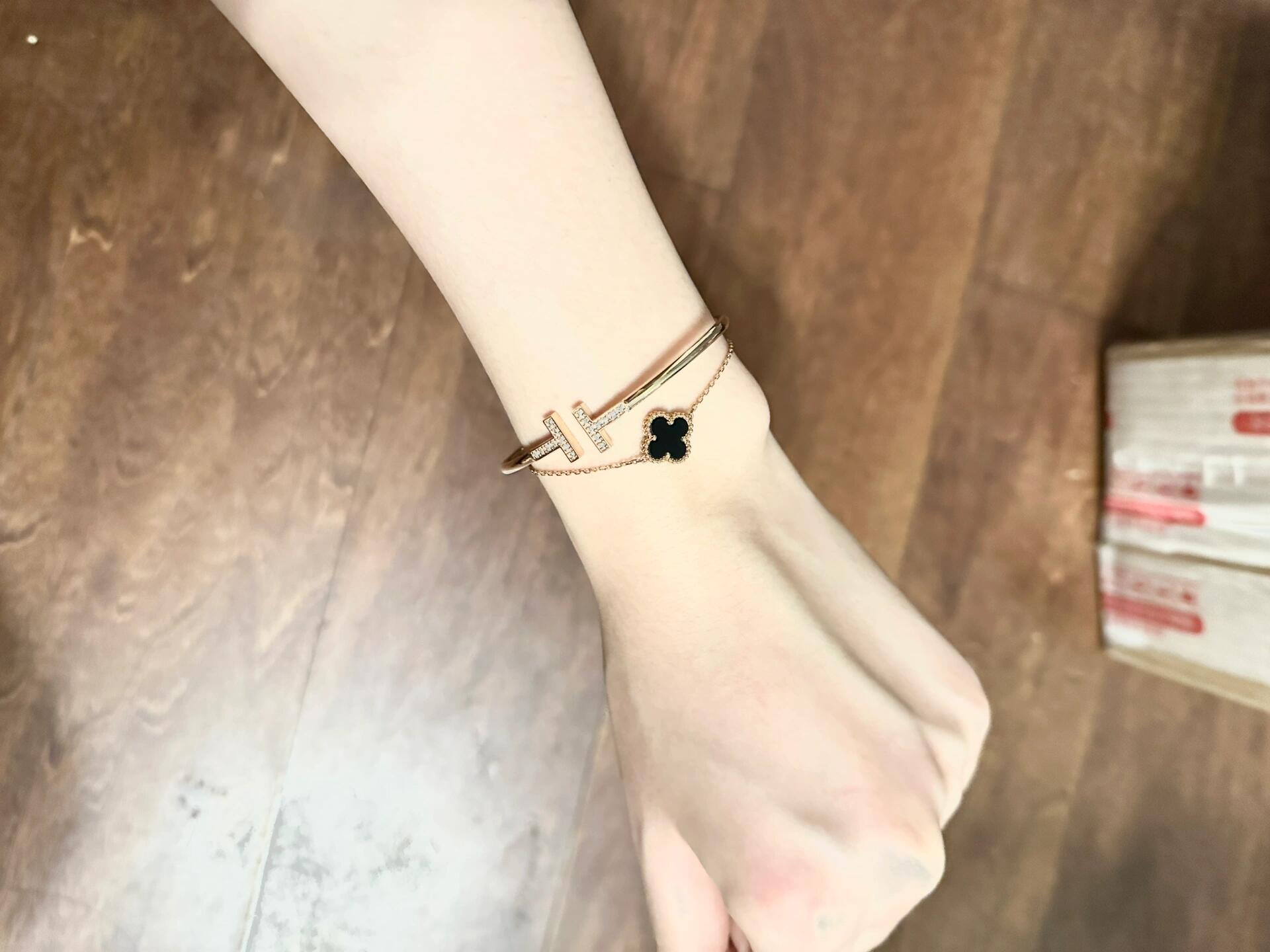 Bracciale Van Cleef Arpels Alhambra Oro giallo con onice nero 17 cm