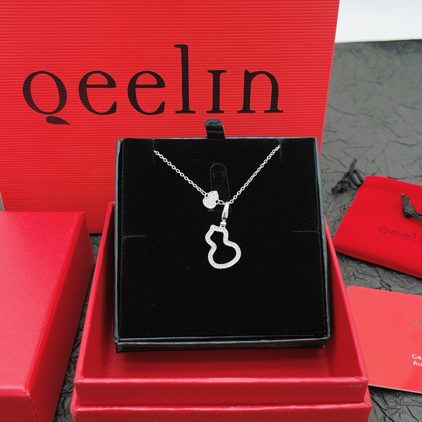 Qeelin Wulu necklace silver-toned metal with clear diamond pave 42cm