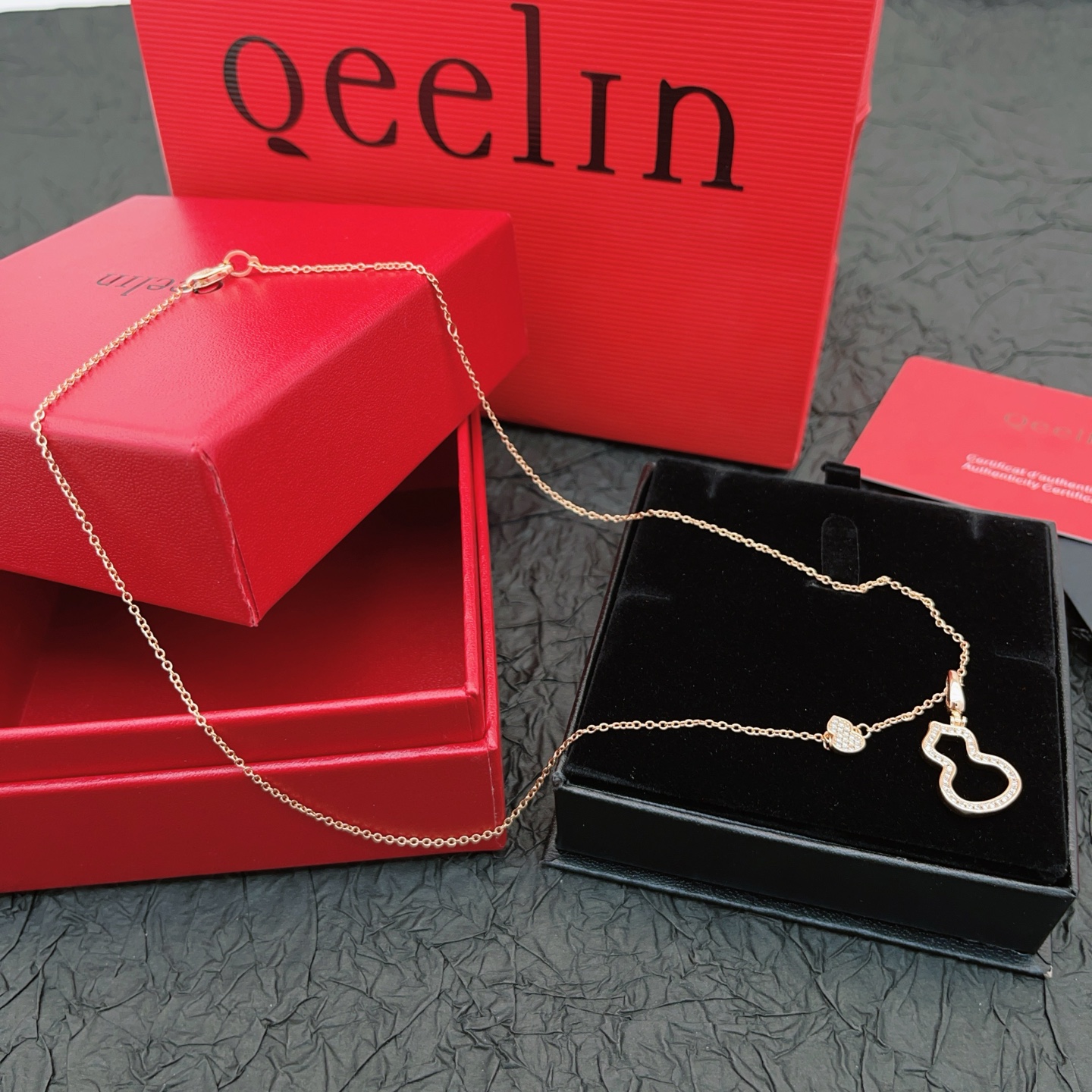 Qeelin Wulu necklace rose gold with clear diamond pave 42cm