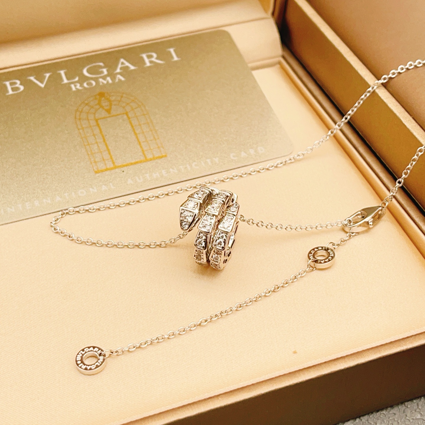 Bvlgari Serpenti Viper necklace 18k white gold with pave diamonds 40-45cm adjustable
